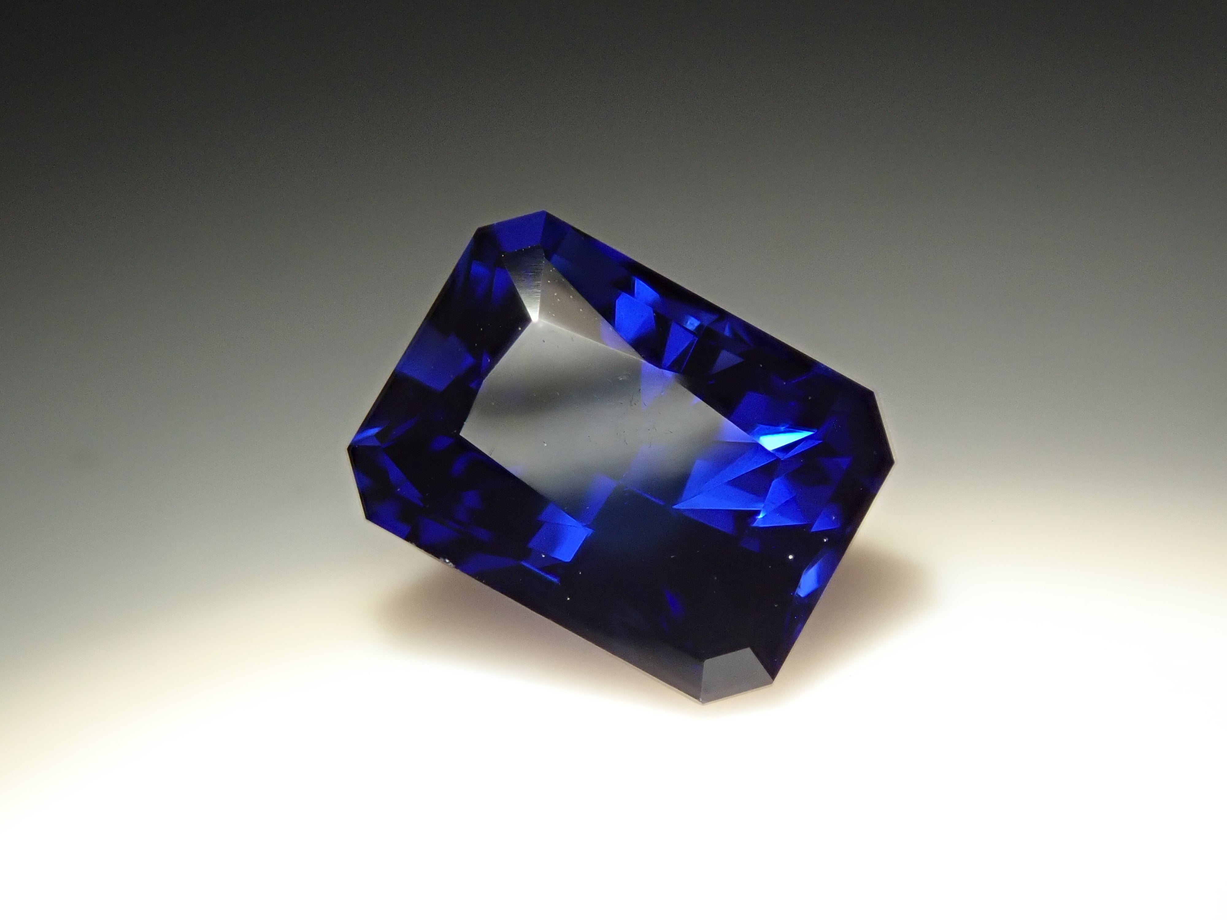 【12561321掲載】合成サファイア 0.886ctルース