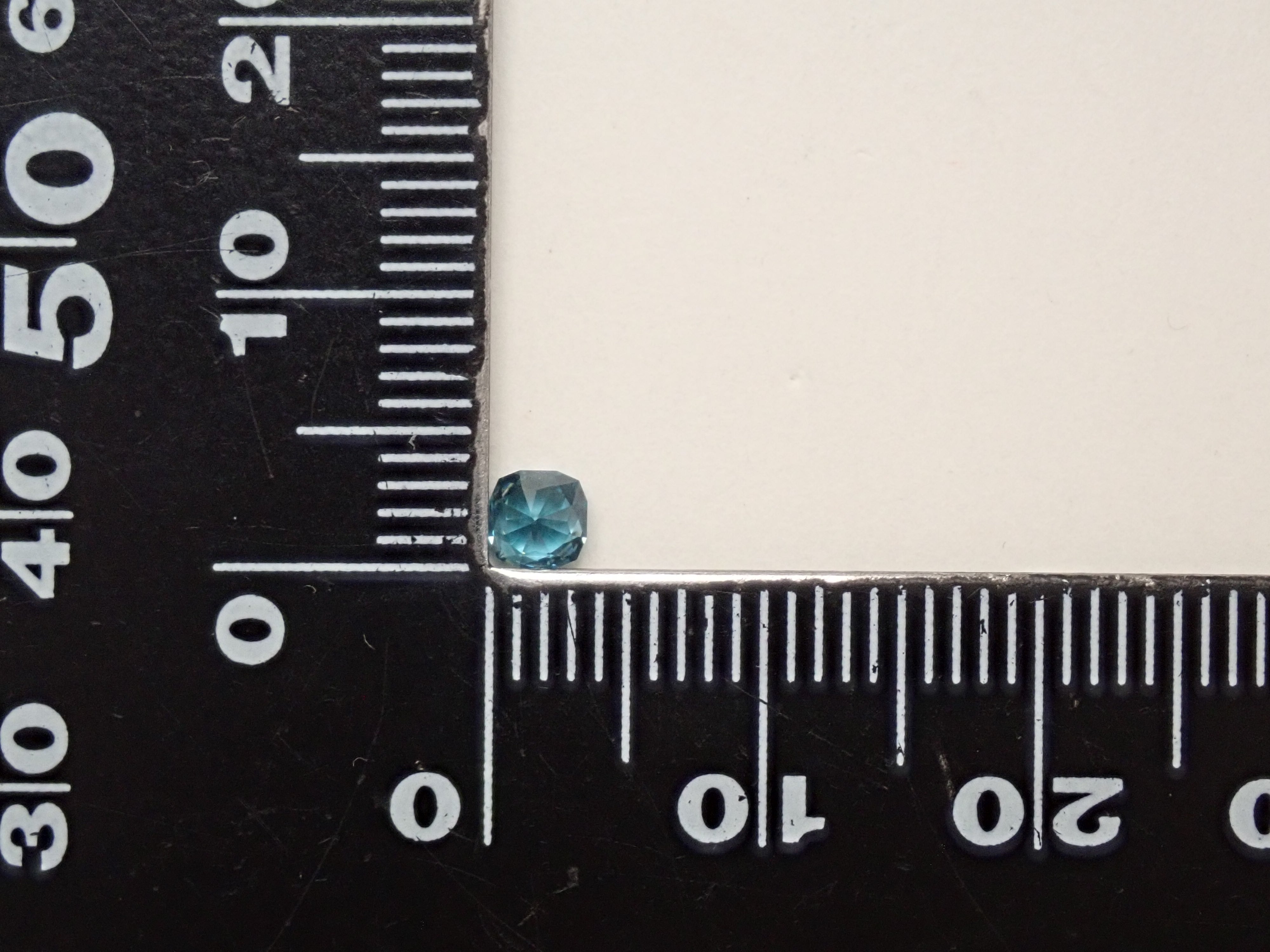 [12561522] Cambodian Blue Zircon (Ratanakiri Blue) 0.354ct Loose Stone