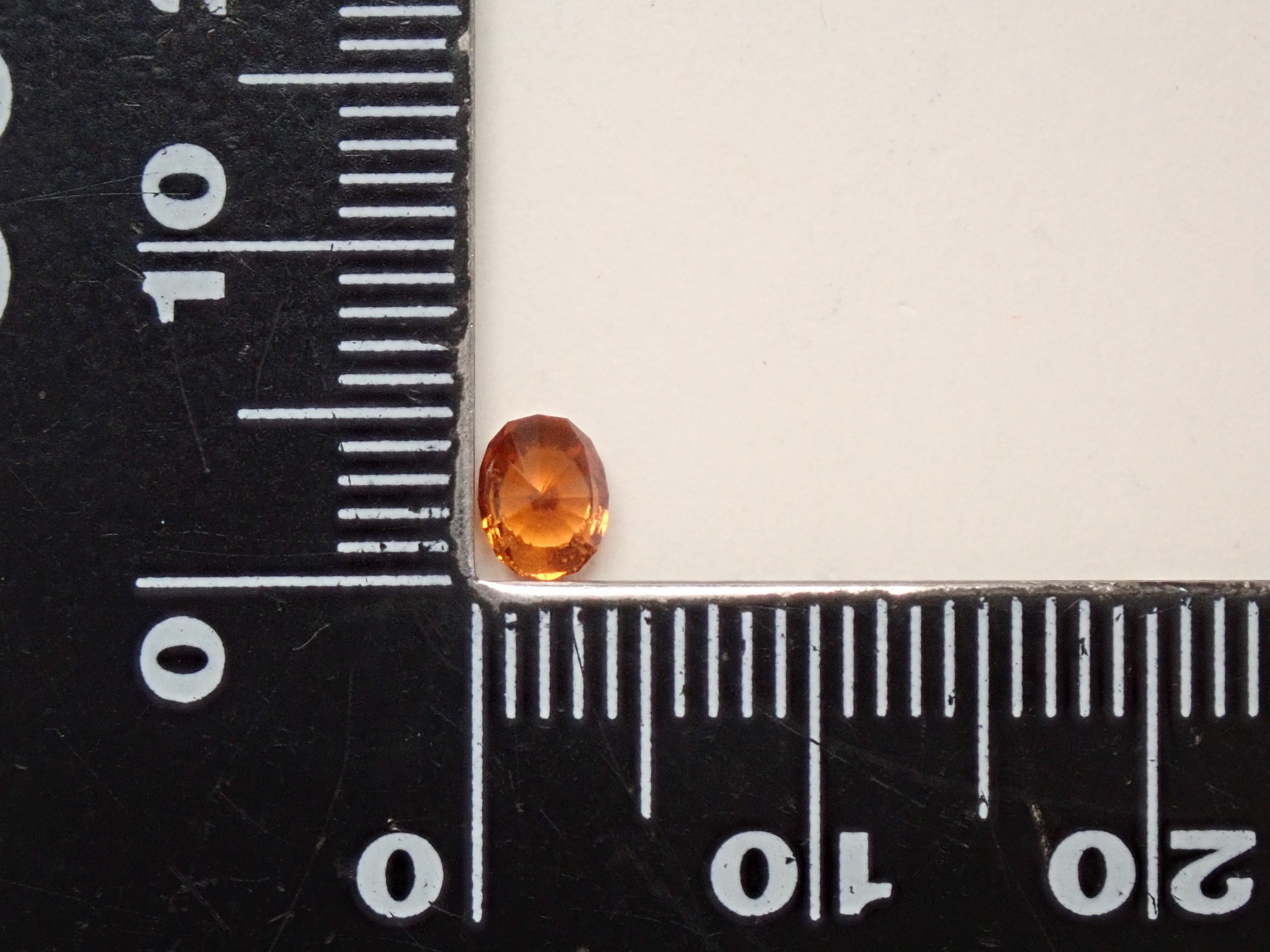 【2/26 22時販売】スリランカ産ヘソナイトガーネット 0.441ctルース