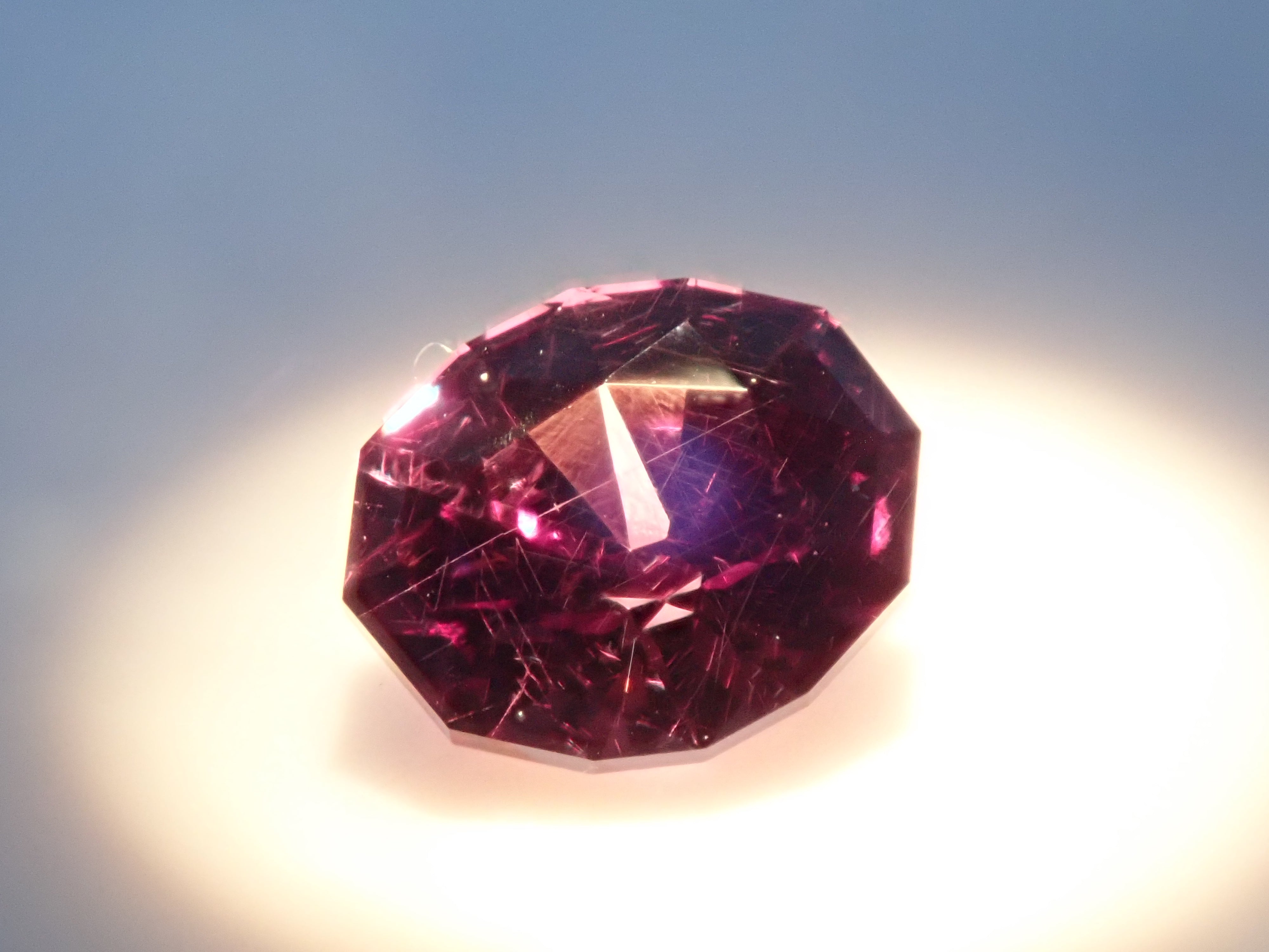 [On Sale 2/26 10pm] Tanzanian Color Change Garnet 0.607ct Loose