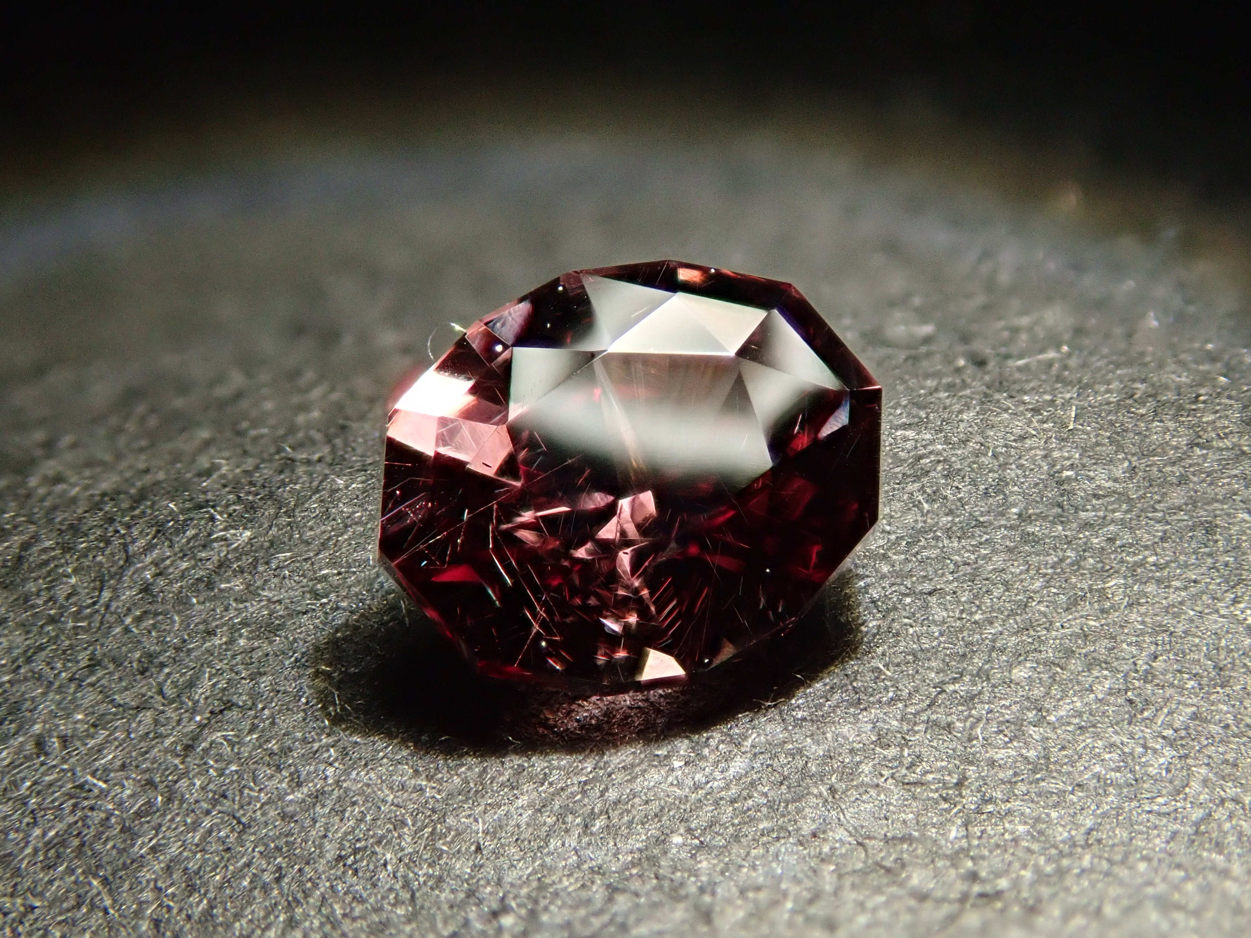 [On Sale 2/26 10pm] Tanzanian Color Change Garnet 0.607ct Loose