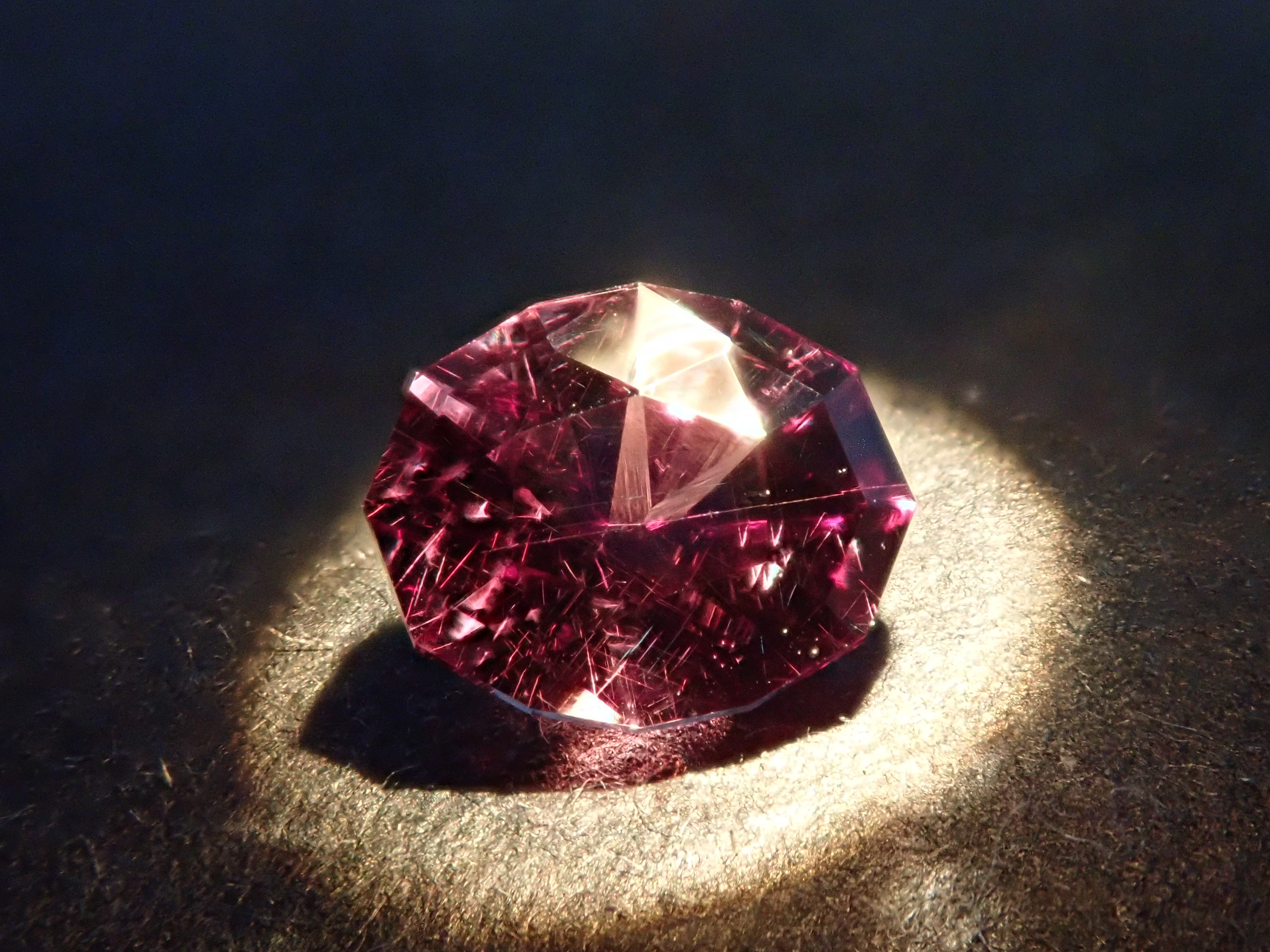 [On Sale 2/26 10pm] Tanzanian Color Change Garnet 0.607ct Loose