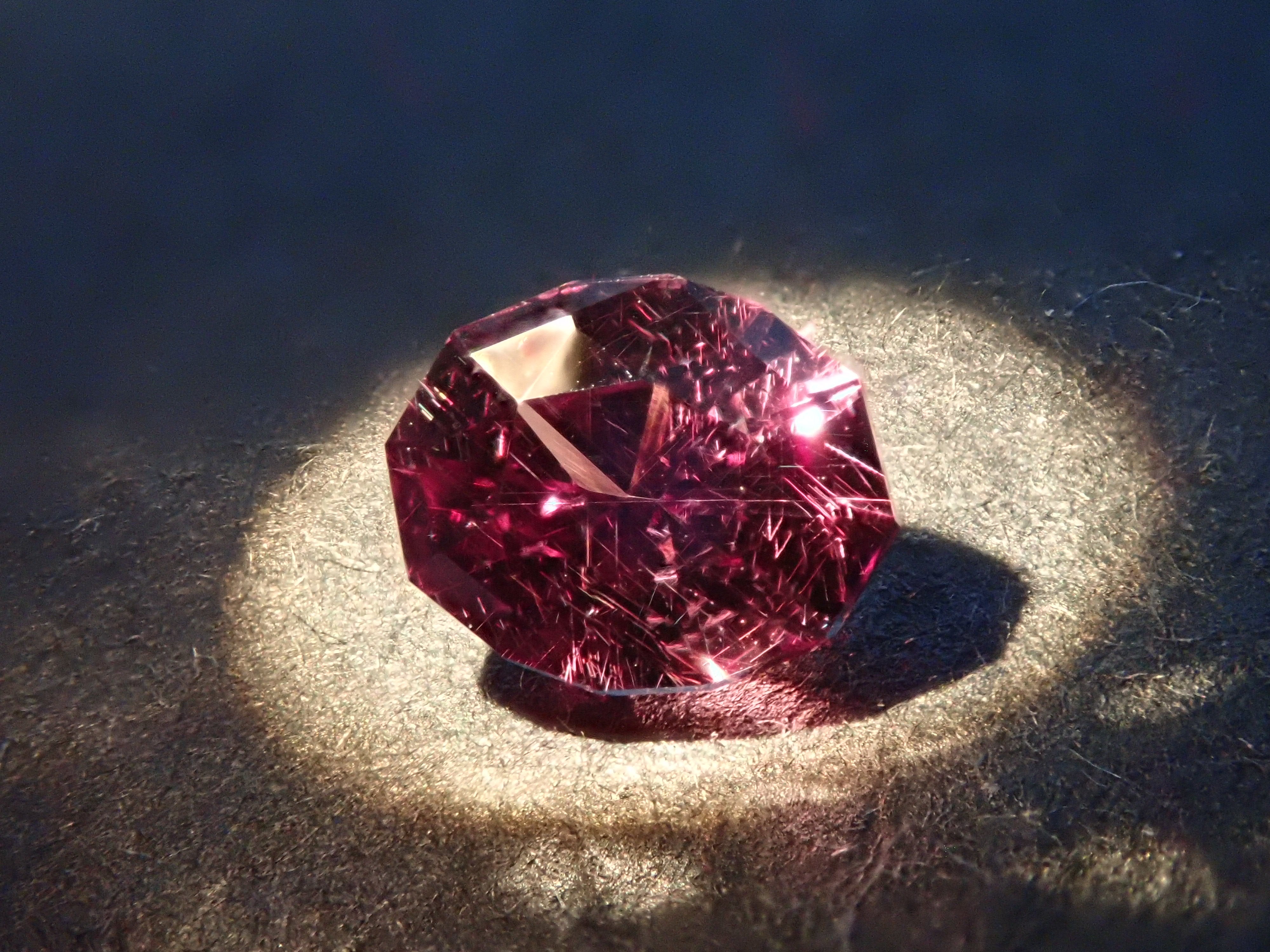[On Sale 2/26 10pm] Tanzanian Color Change Garnet 0.607ct Loose