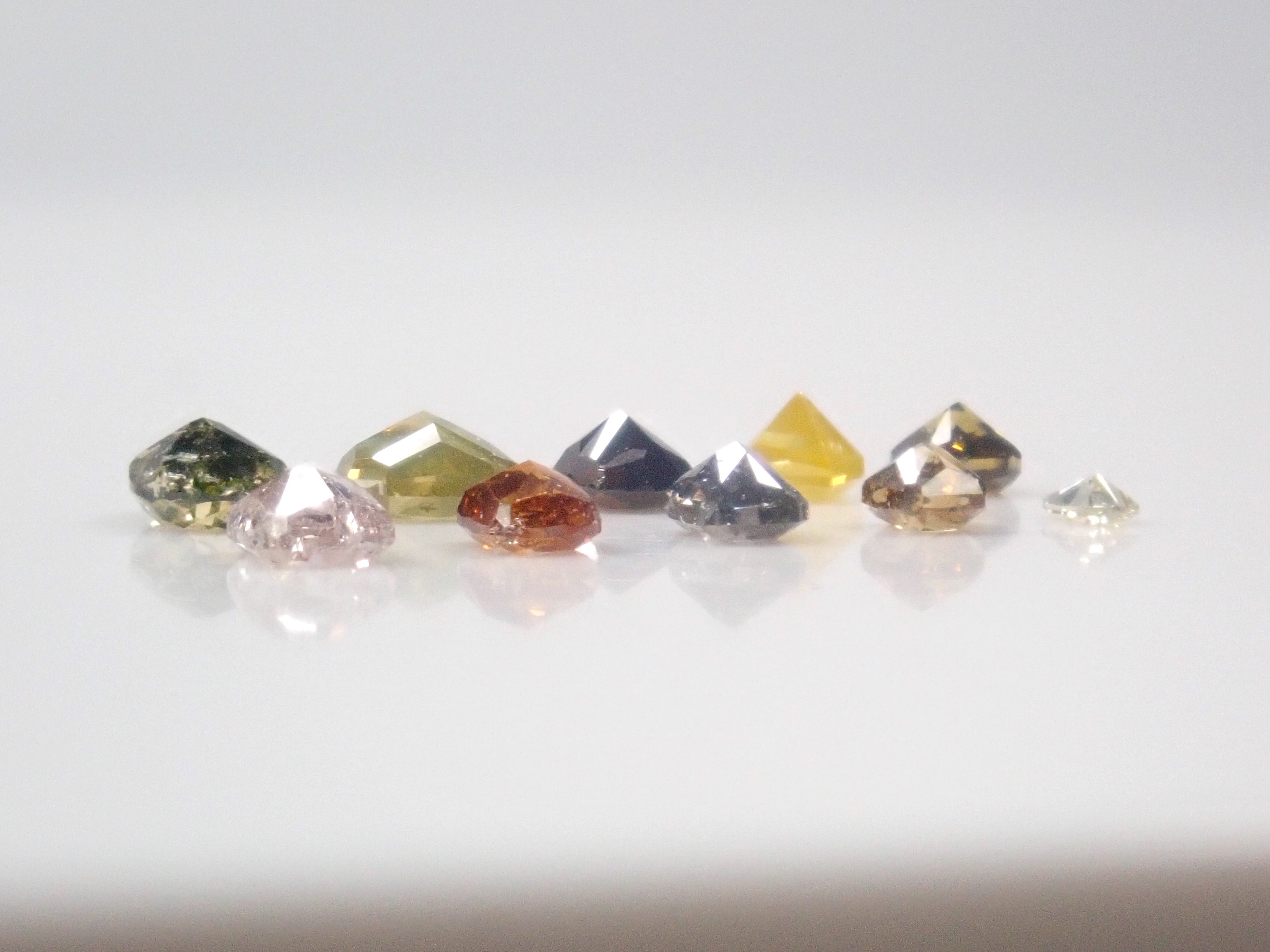 【3/7 22時販売】《限定10石》ナチュラルダイヤモンドガチャ（ペッパー・シルキーイエローなど／平均0.16ct）《複数購入割引有》