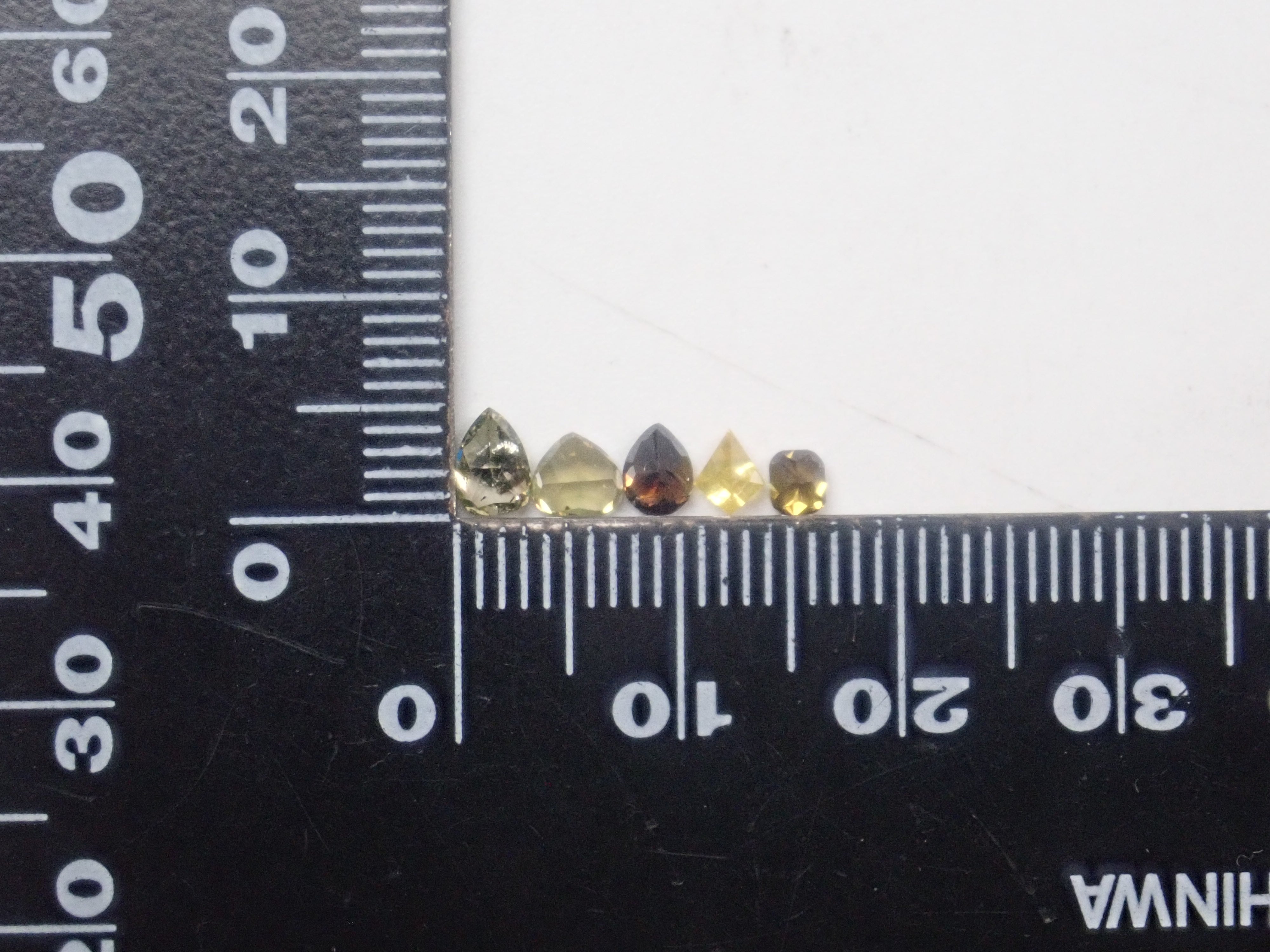 【3/7 22時販売】《限定10石》ナチュラルダイヤモンドガチャ（ペッパー・シルキーイエローなど／平均0.16ct）《複数購入割引有》