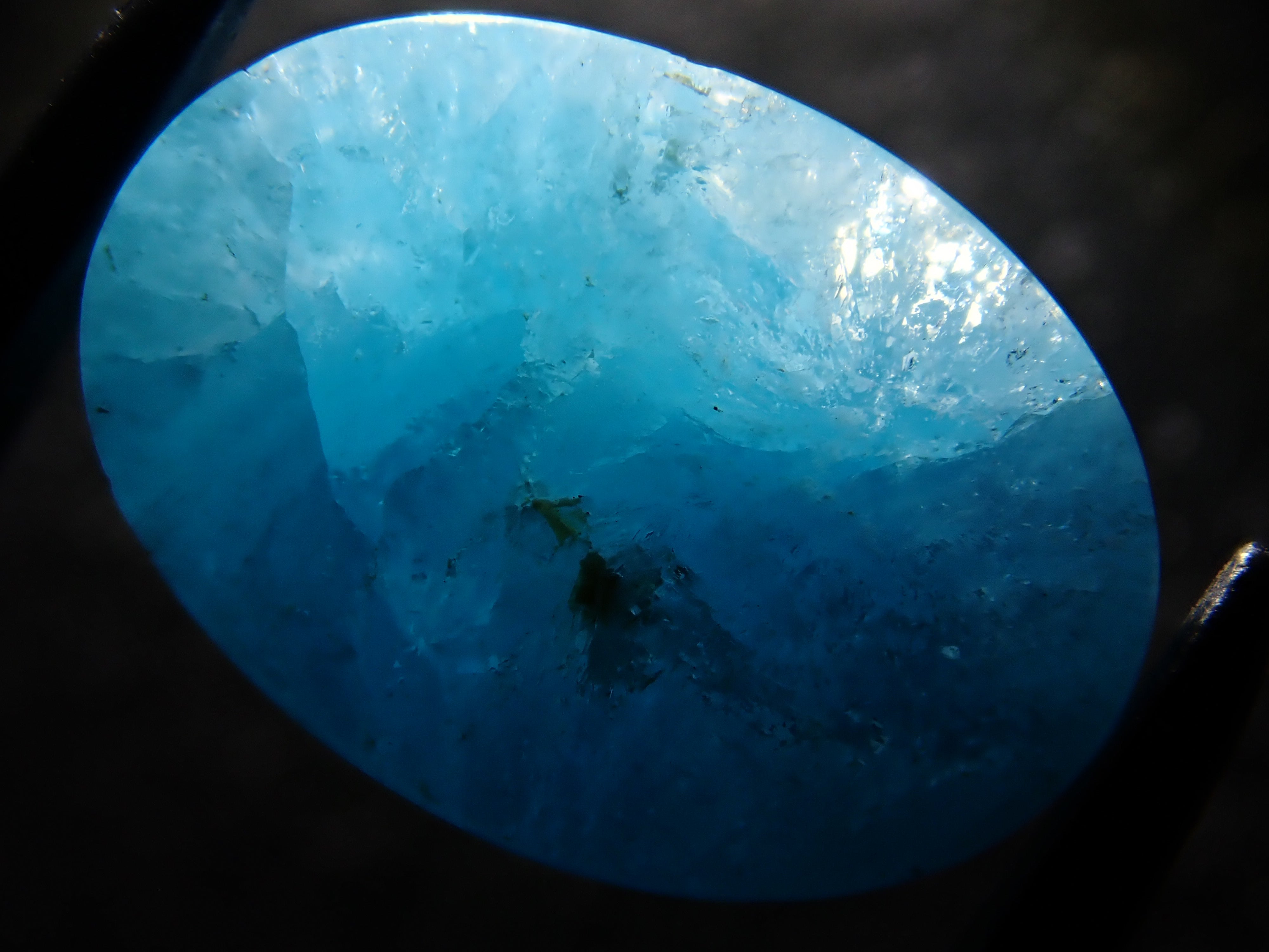 【12562026掲載】コンゴ産ヘミモルファイト 4.210ctルース