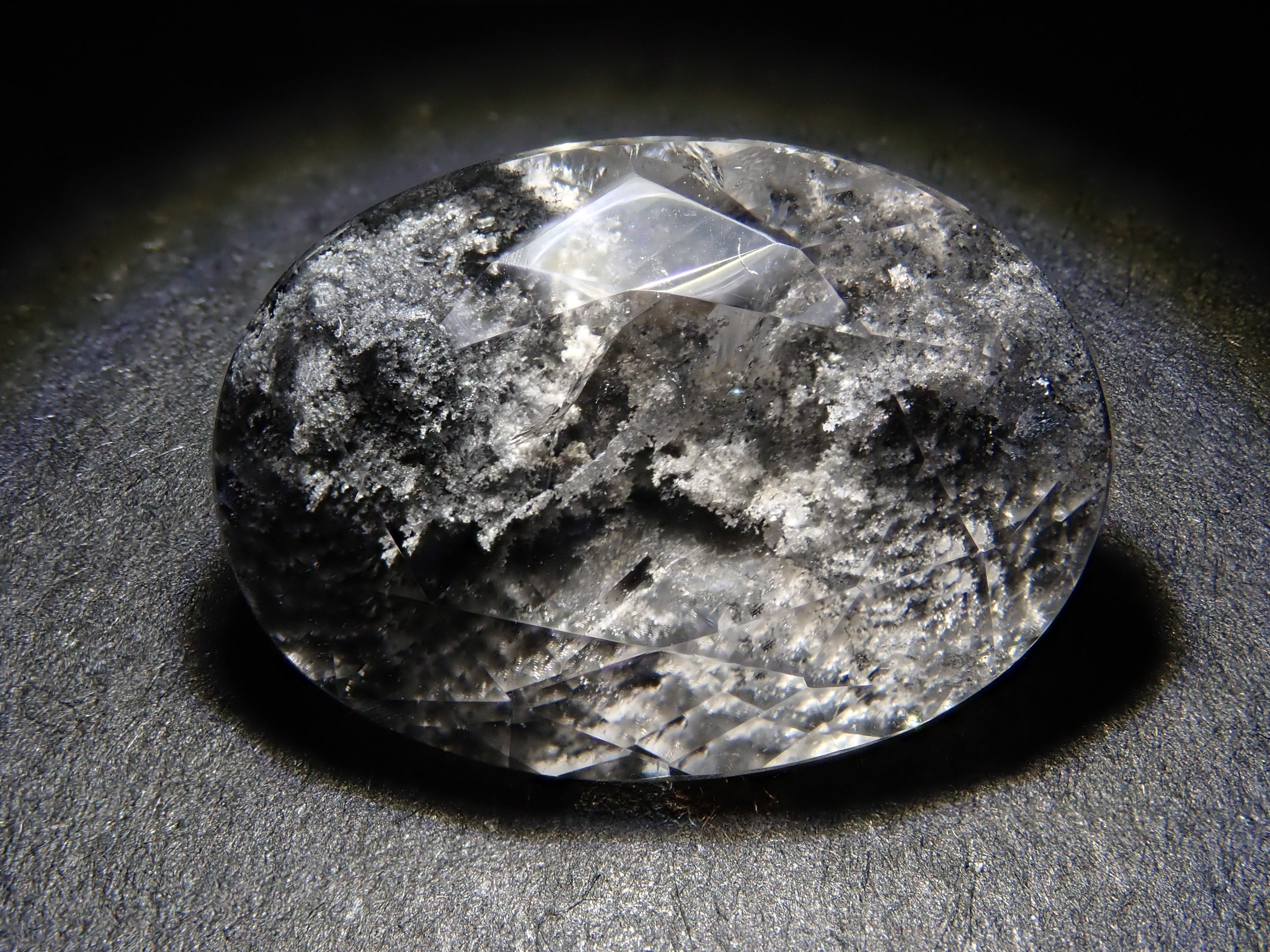 【12561991掲載】ブラジル産ブラックガーデンクォーツ 5.722ctルース