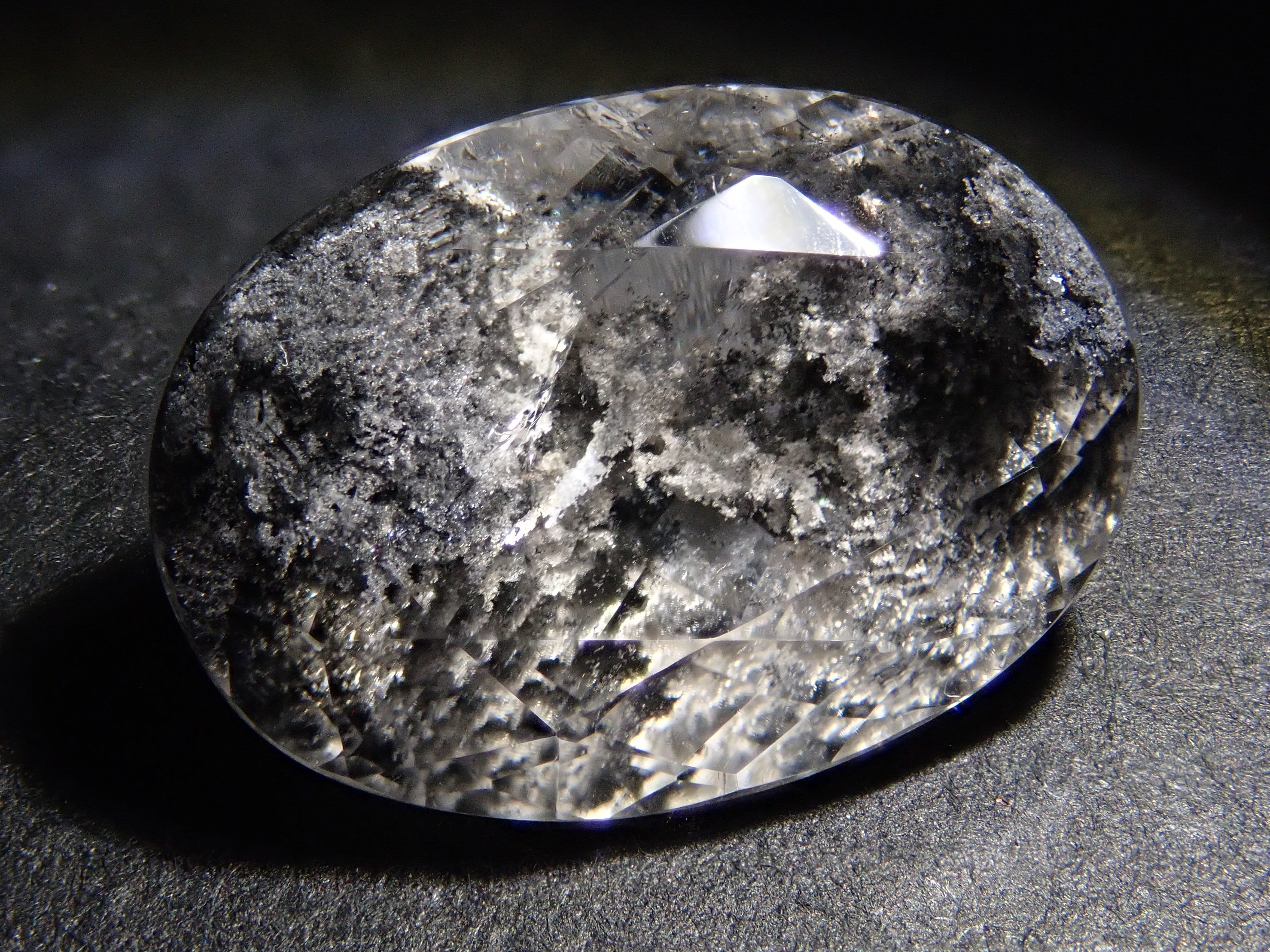 【12561991掲載】ブラジル産ブラックガーデンクォーツ 5.722ctルース