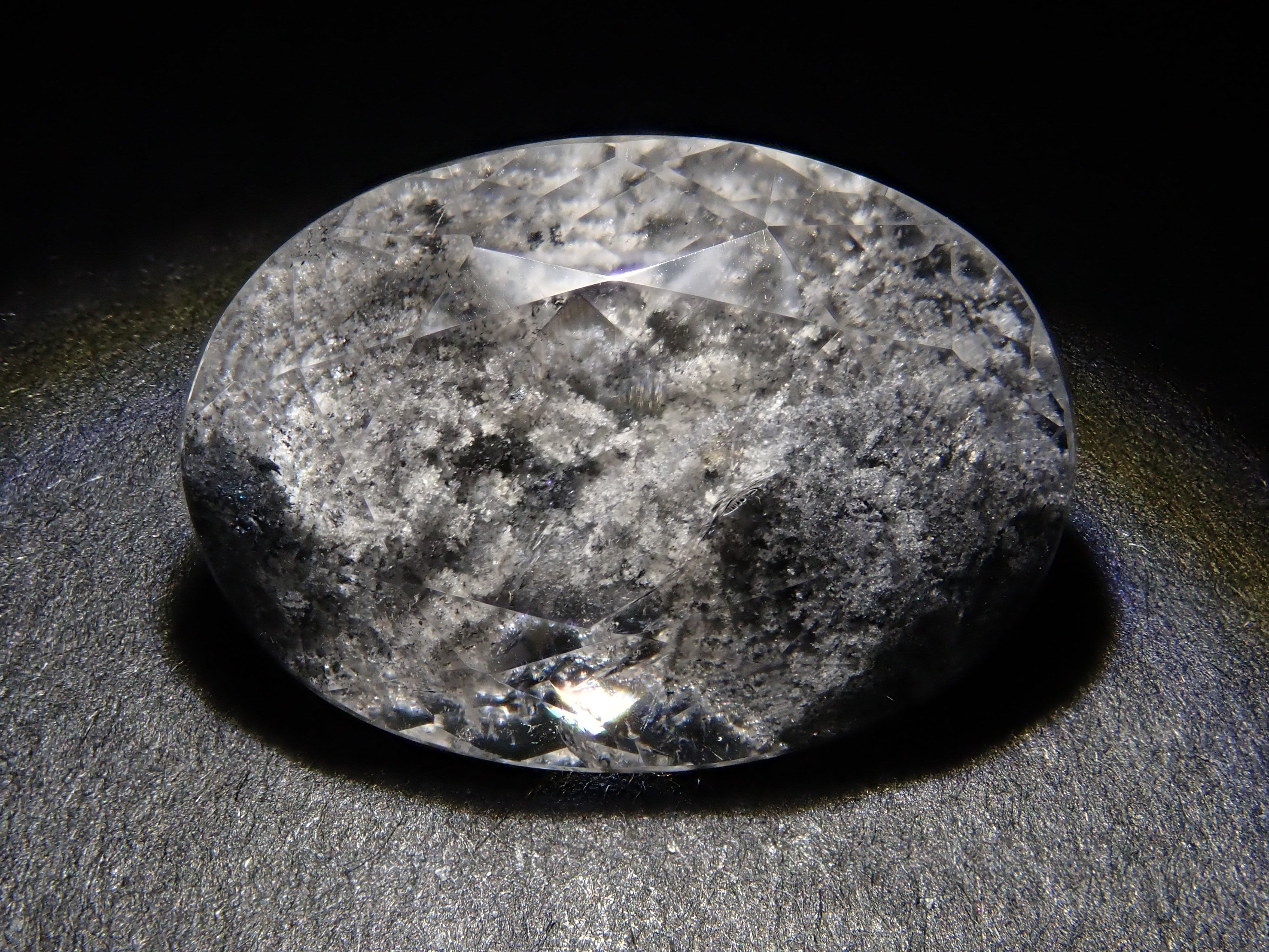 【12561991掲載】ブラジル産ブラックガーデンクォーツ 5.722ctルース