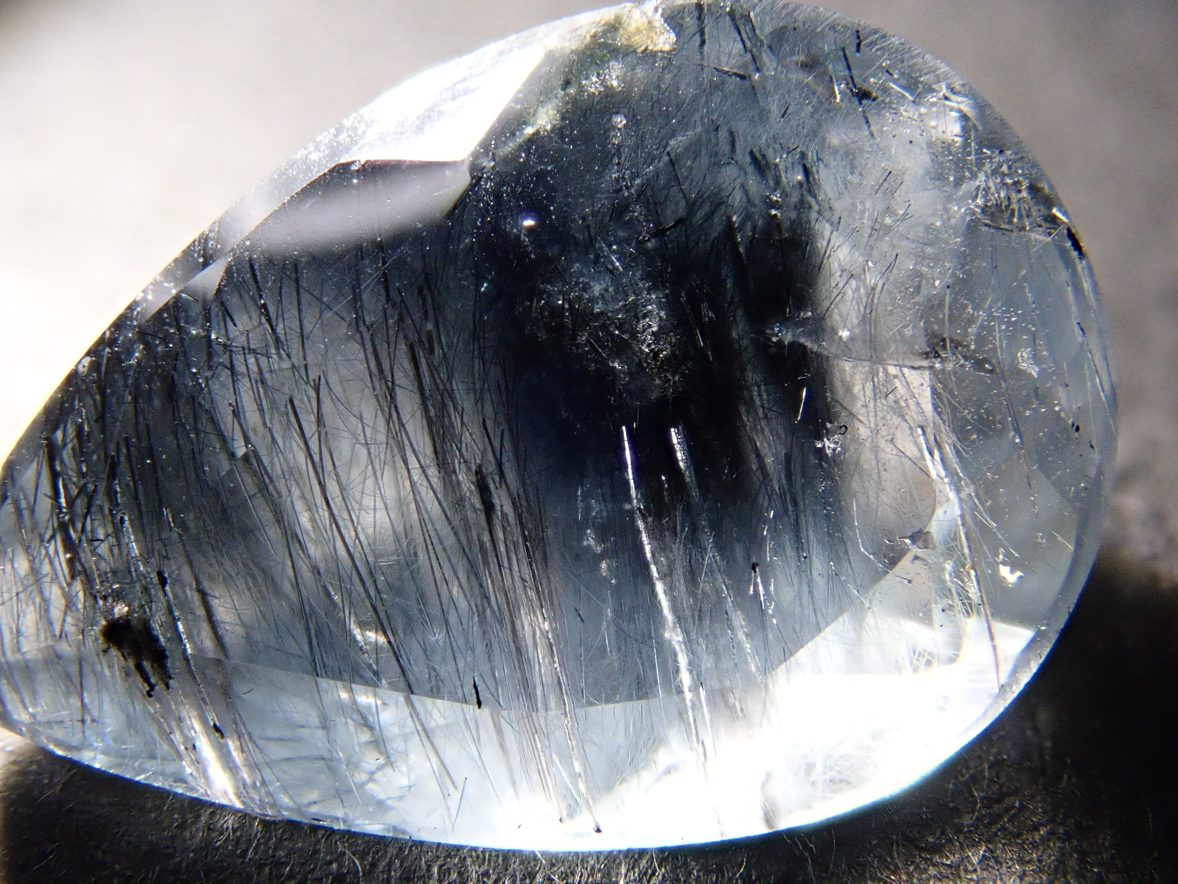 【12561992掲載】ブラジル産ブルートルマリンインクォーツ 3.379ctルース