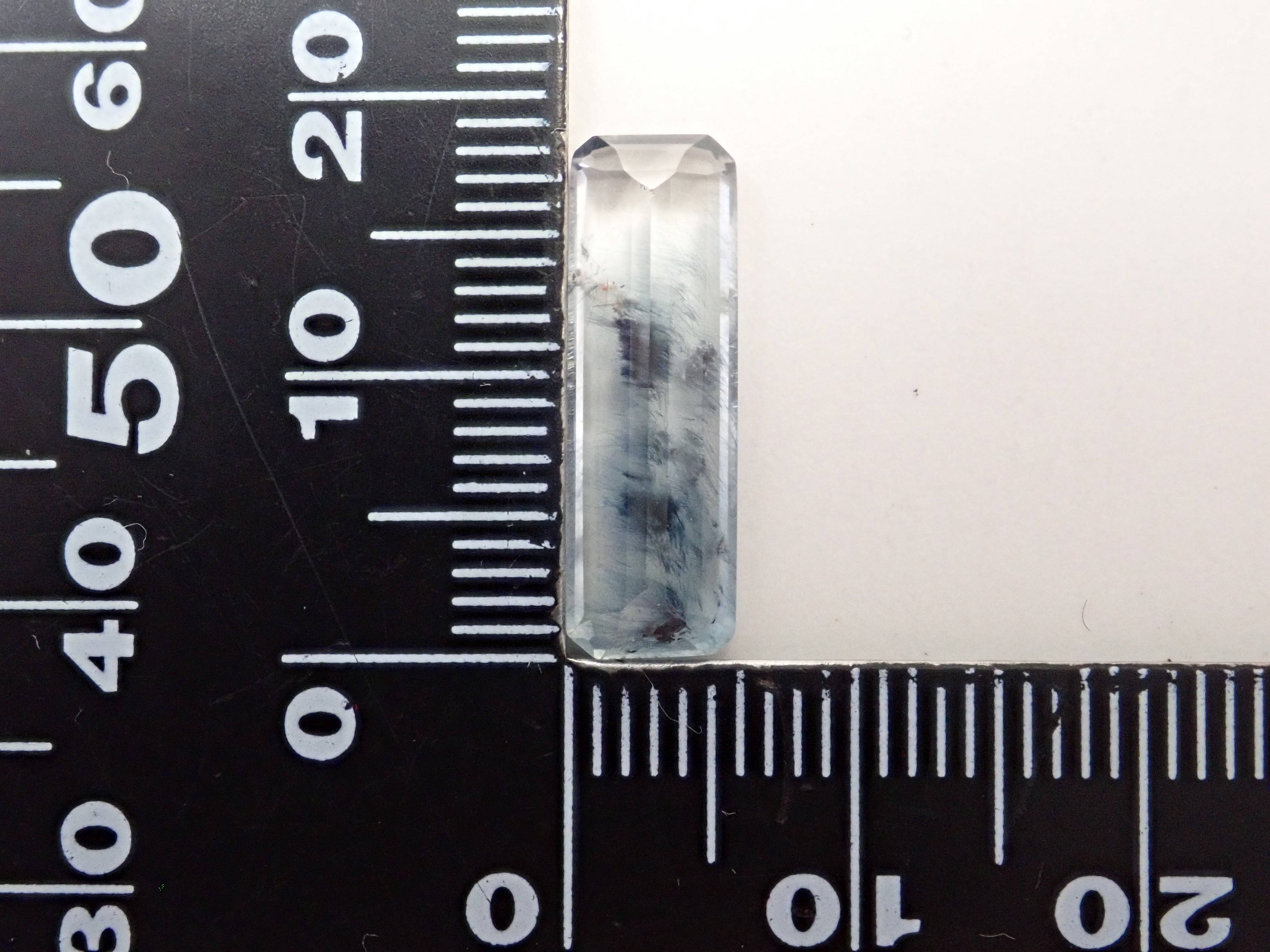 【12561993掲載】ブラジル産ブルートルマリンインクォーツ 4.256ctルース