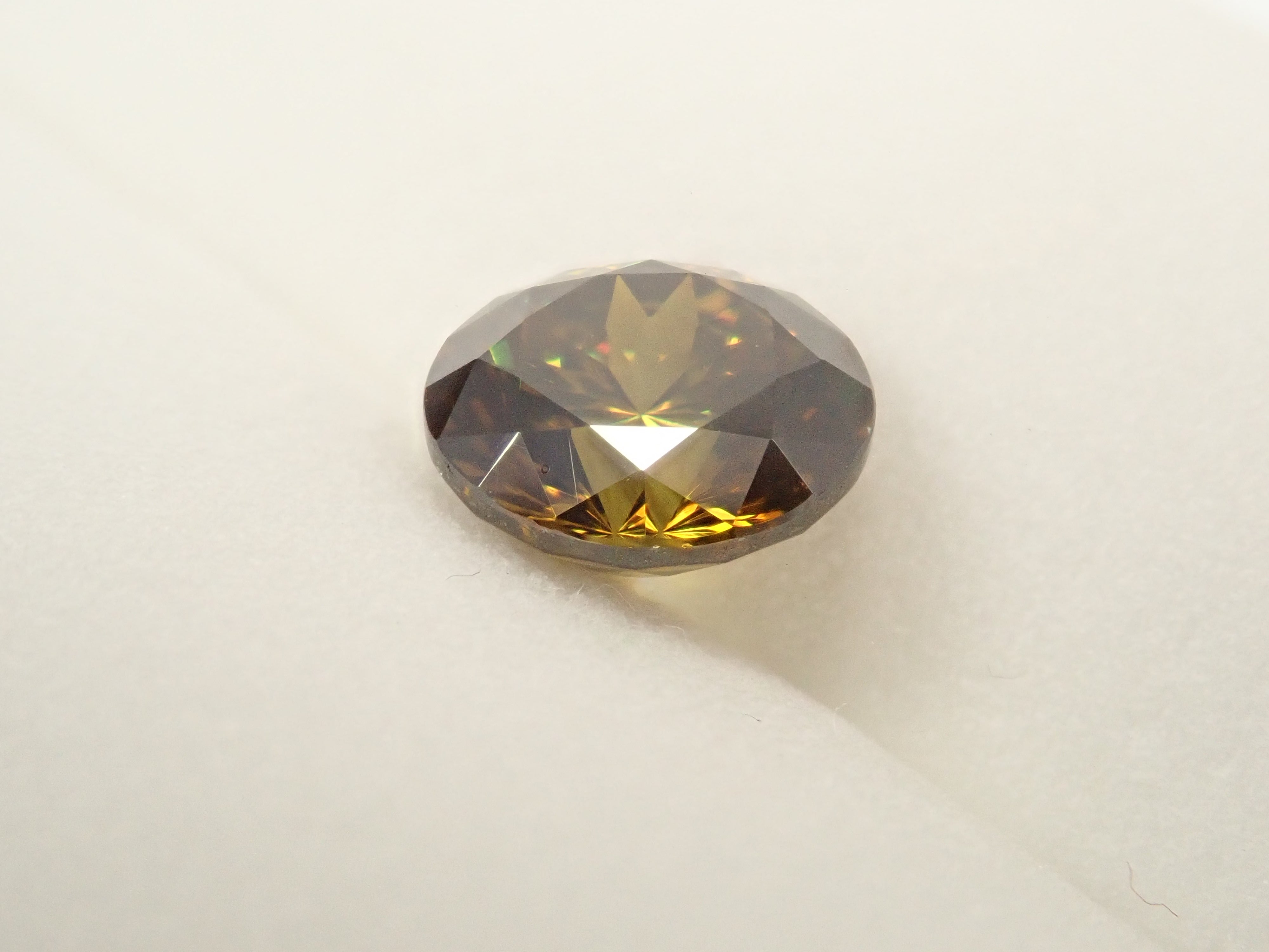 【12562013掲載】ブルガリア産スファレライト 2.233ctルース