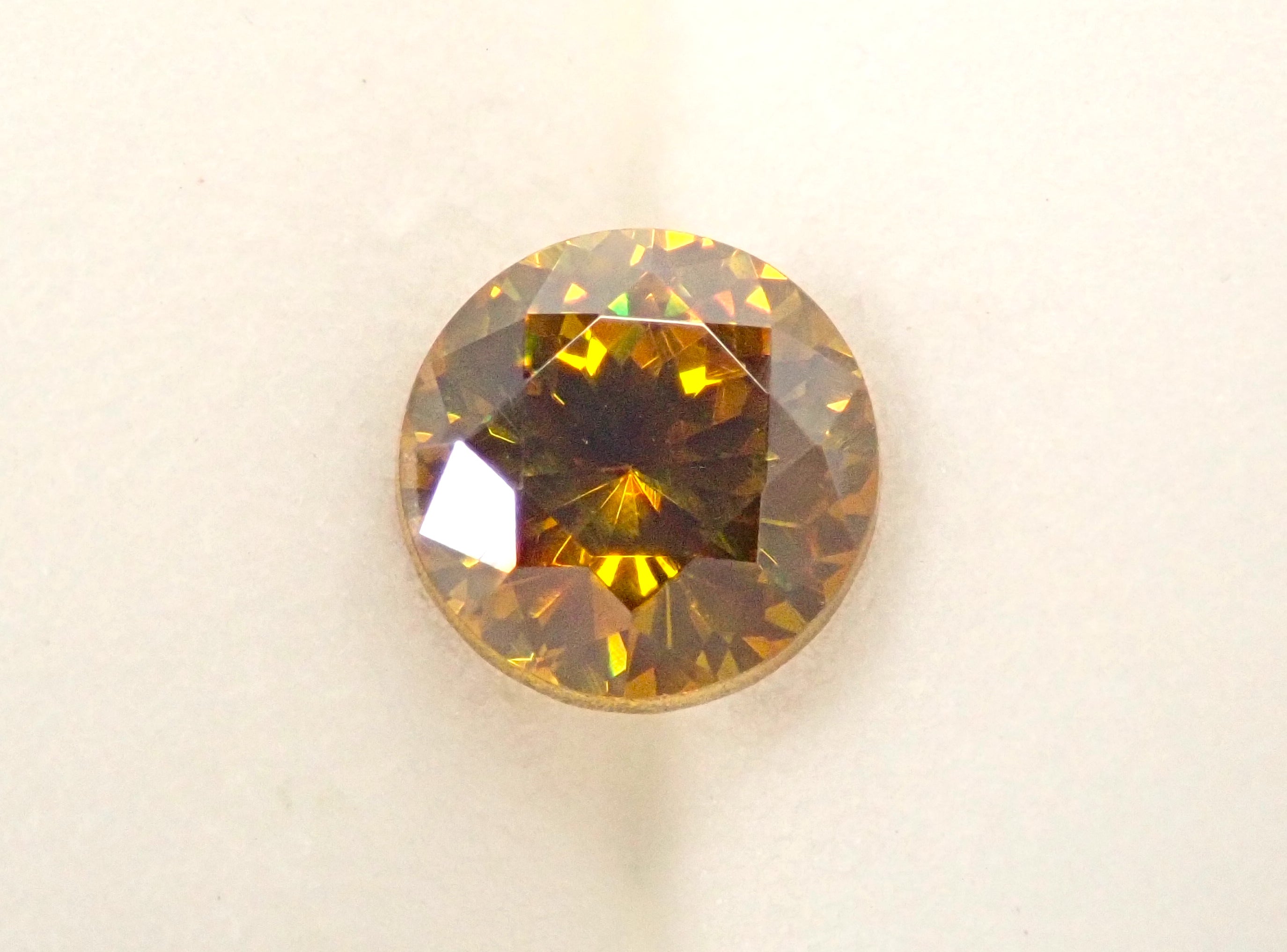 【3/28 22時販売】ブルガリア産スファレライト 5.8mm/1.058ctルース