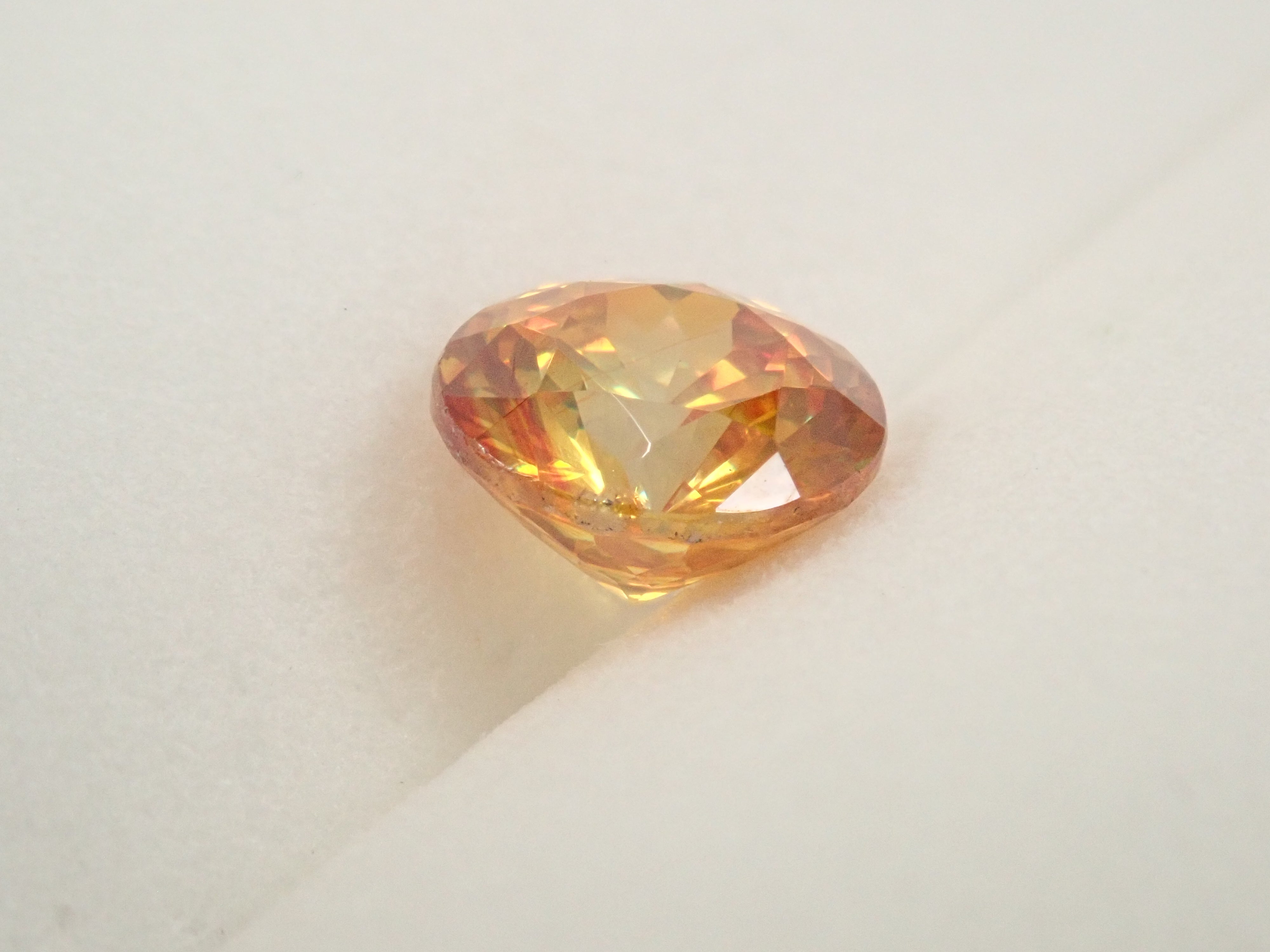 【12562006掲載】スペイン産バイカラースファレライト 1.496ctルース