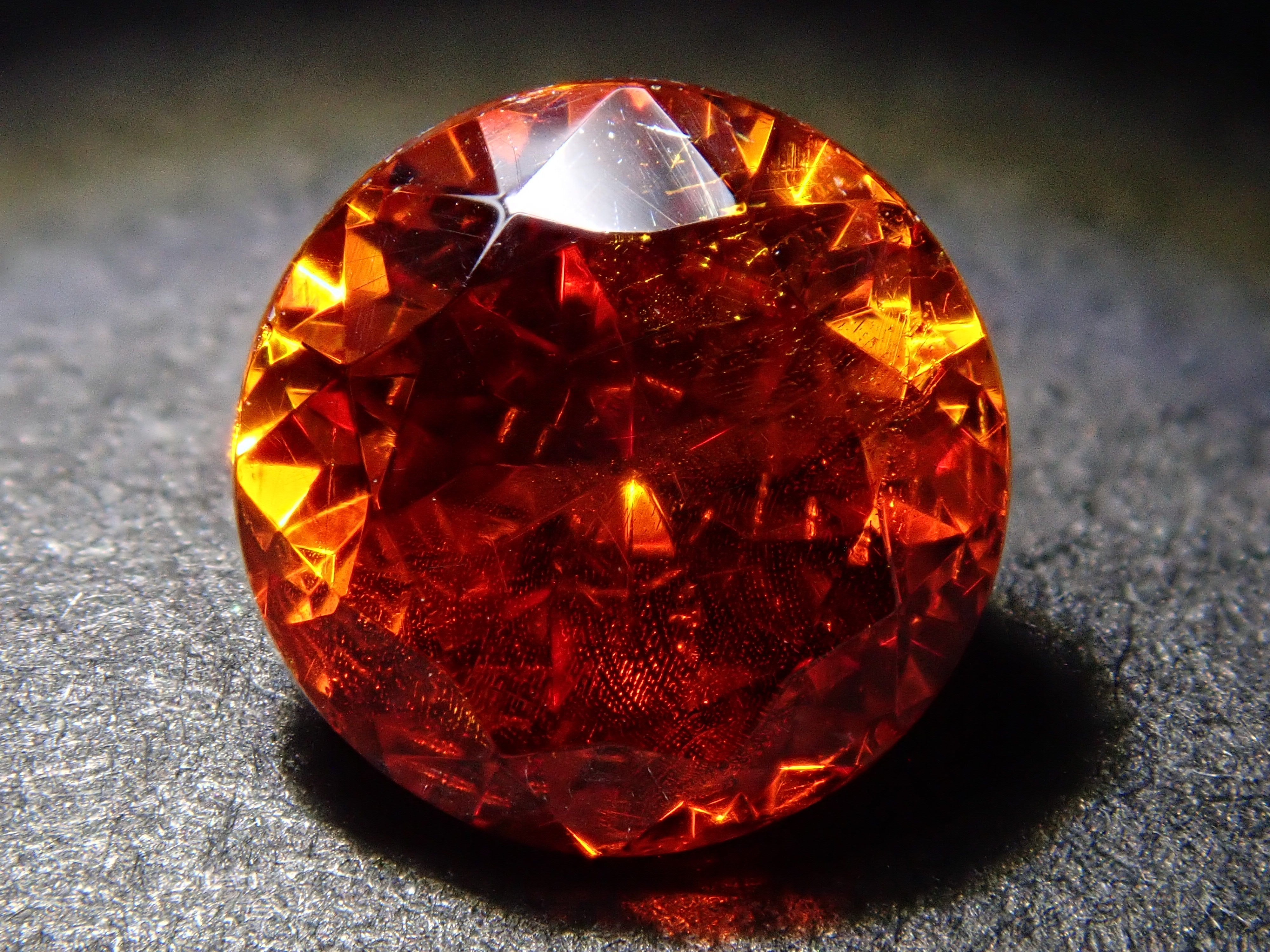 【12562009掲載】スペイン産スファレライト 1.475ctルース