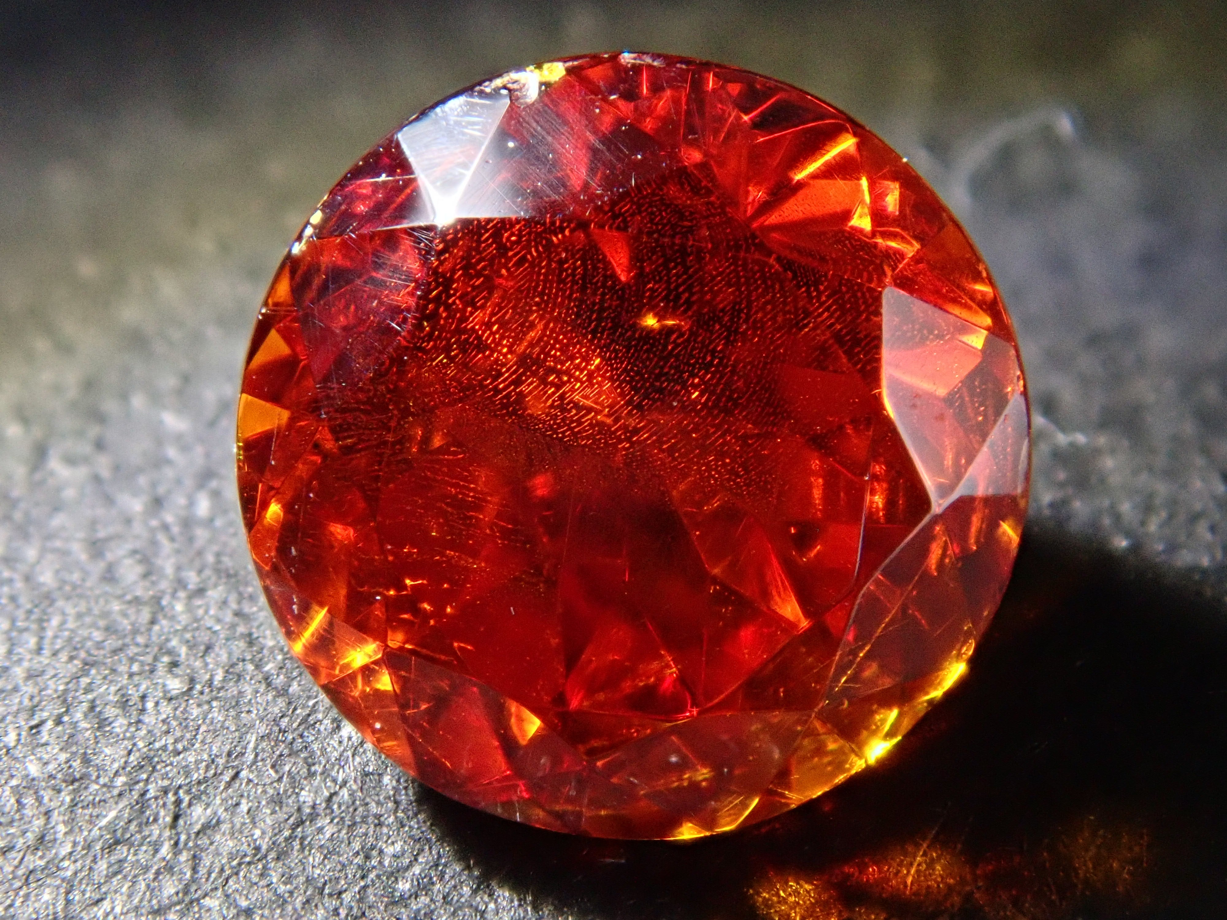 【12562009掲載】スペイン産スファレライト 1.475ctルース