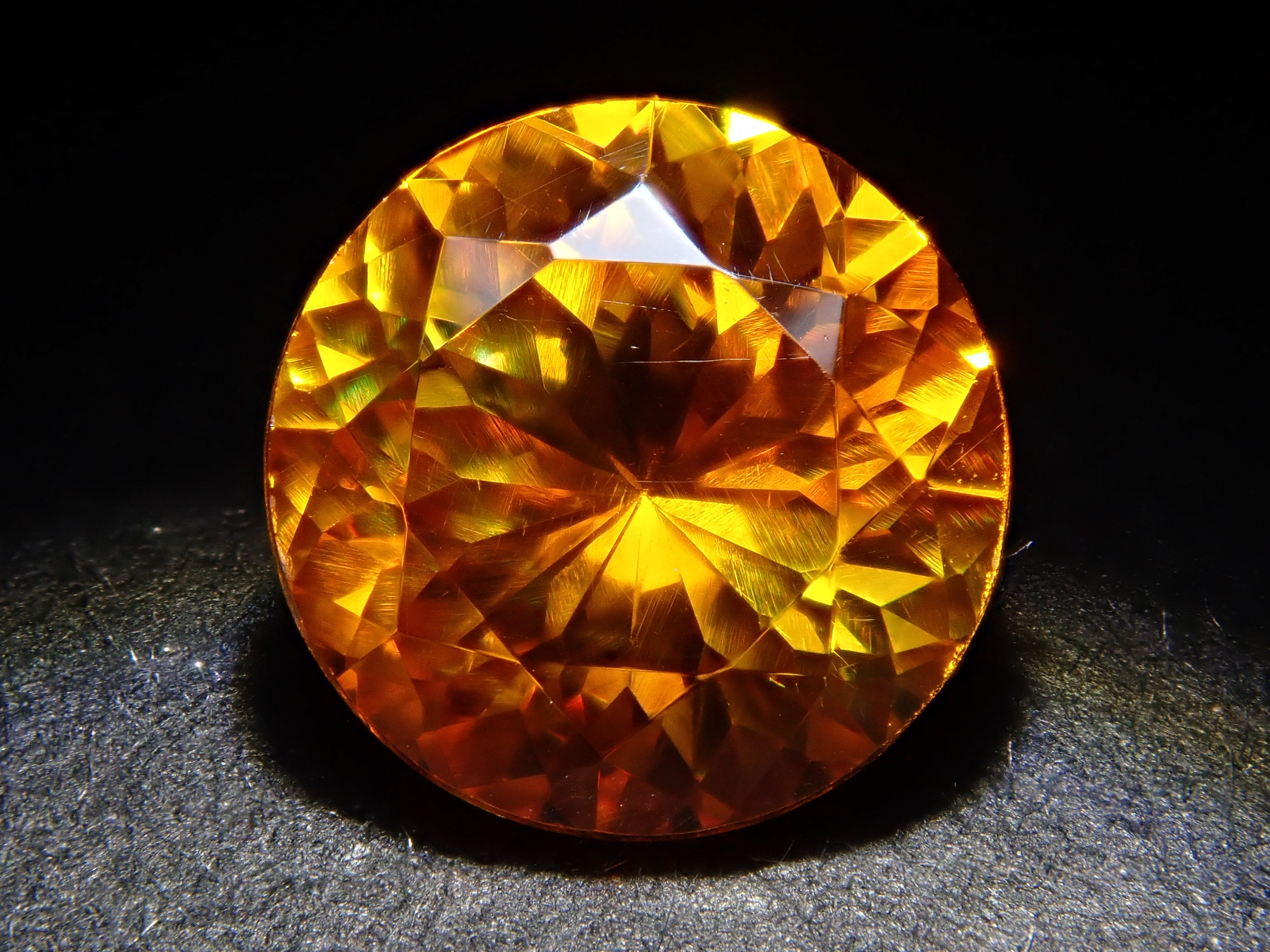 【12562010掲載】スペイン産スファレライト 1.468ctルース