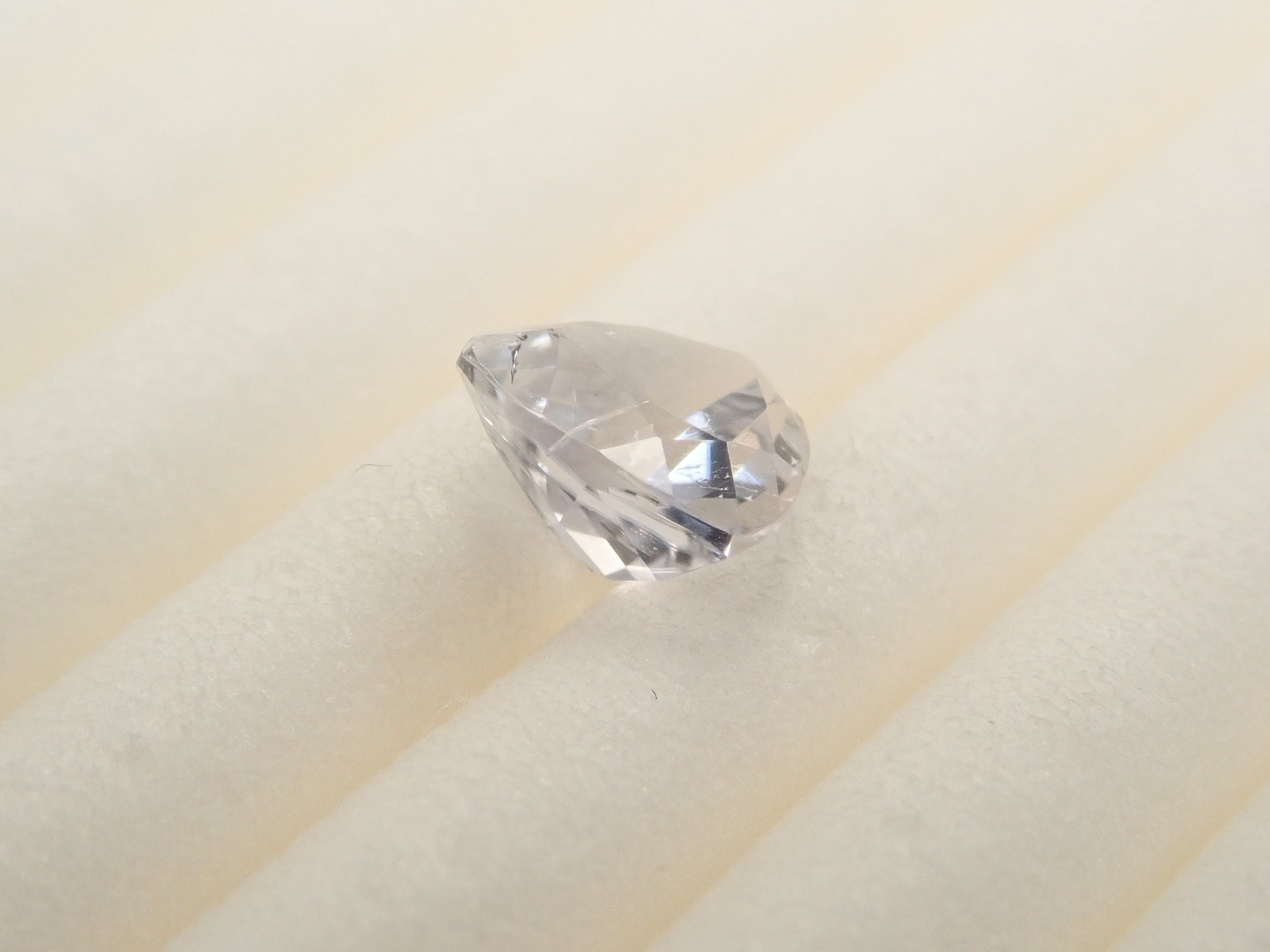 【12562017掲載】ブラジル産ヘルデライト 0.421ctルース