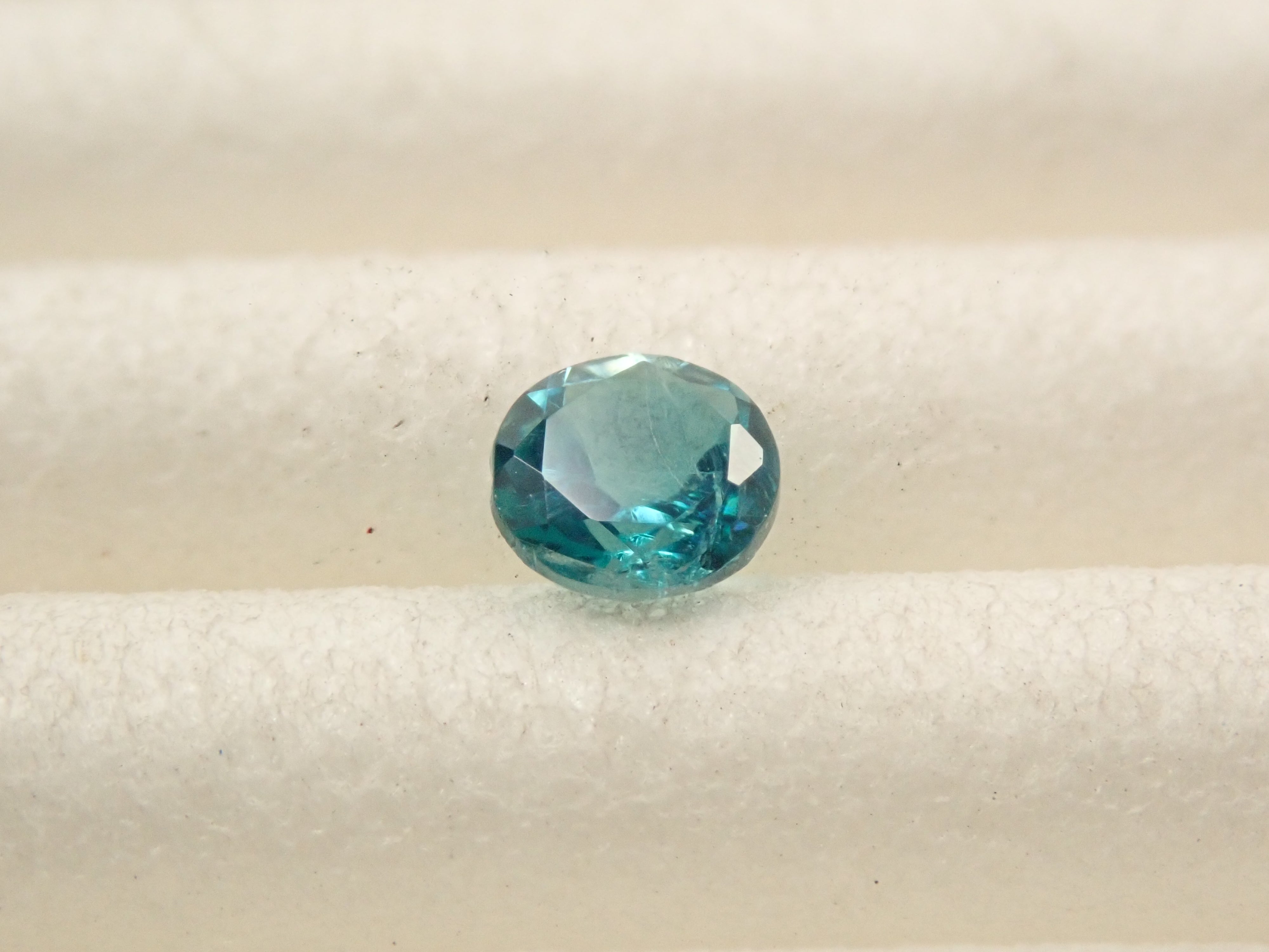 マダガスカル産グランディディエライト 0.108ctルース