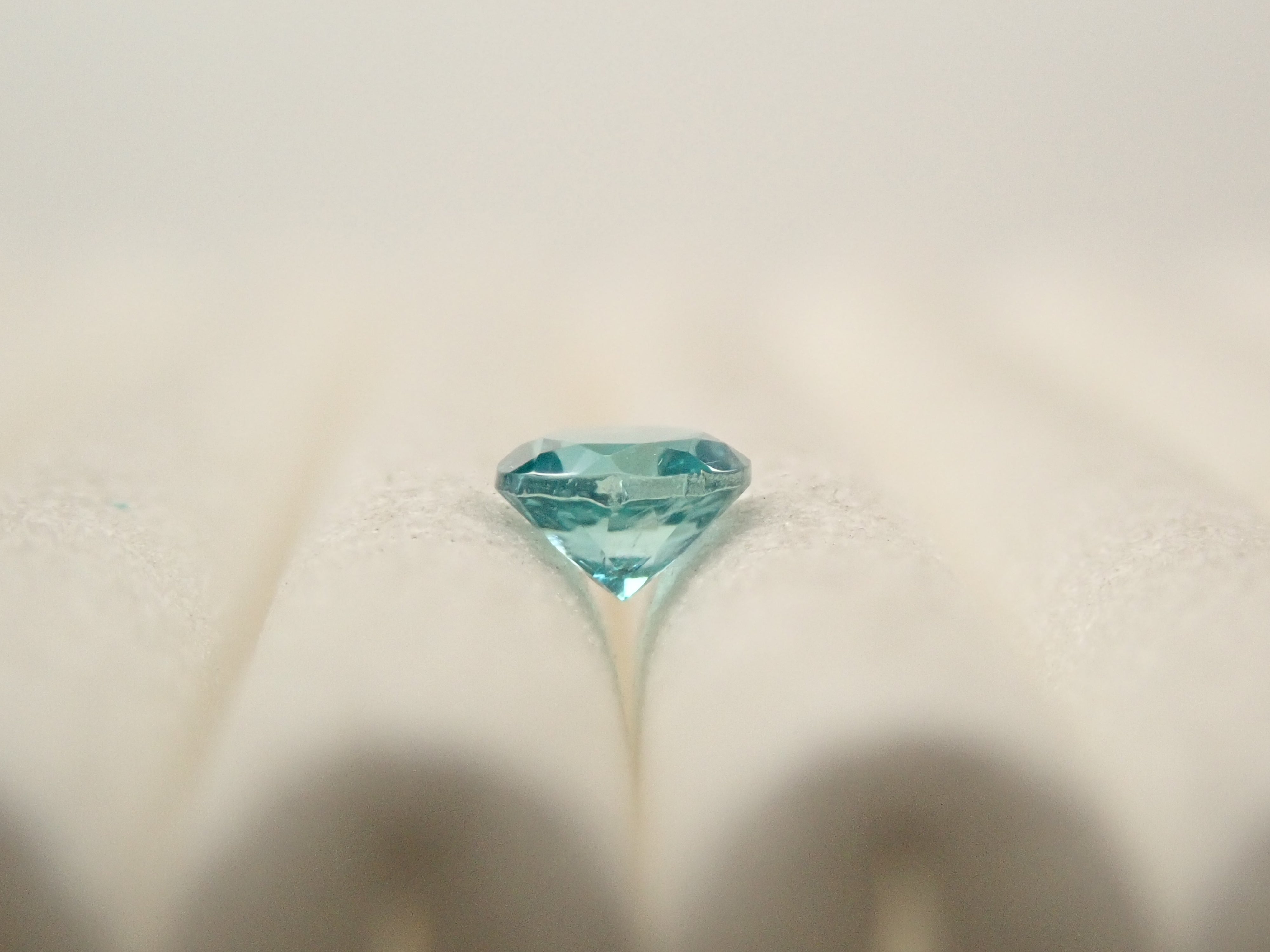 マダガスカル産グランディディエライト 0.108ctルース