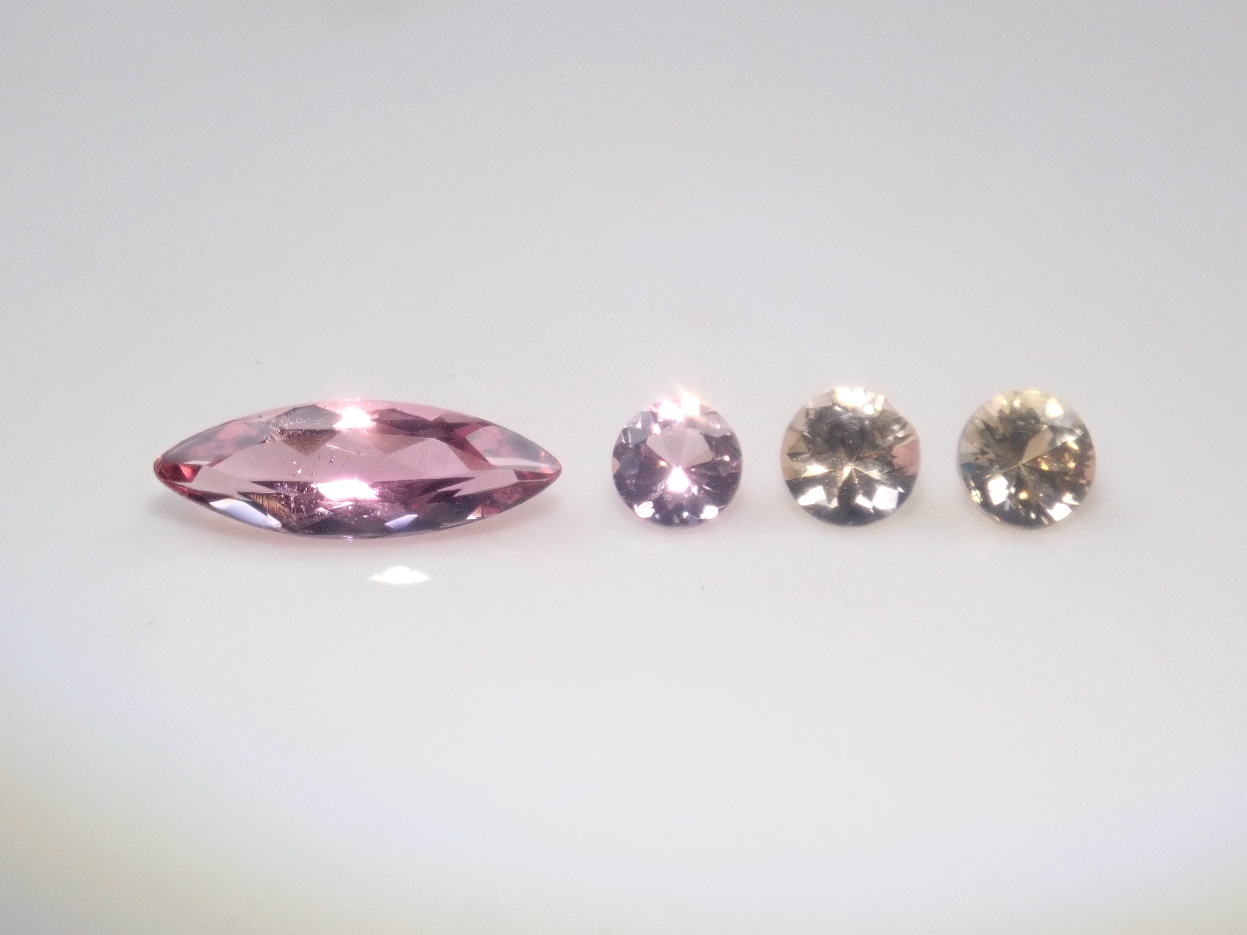 【3/1 22時販売】《限定15石》通常69,800円の甲州貴石切子10ctやシェリーカラーインペリアルトパーズ含むトパーズガチャ《複数購入割引有》　