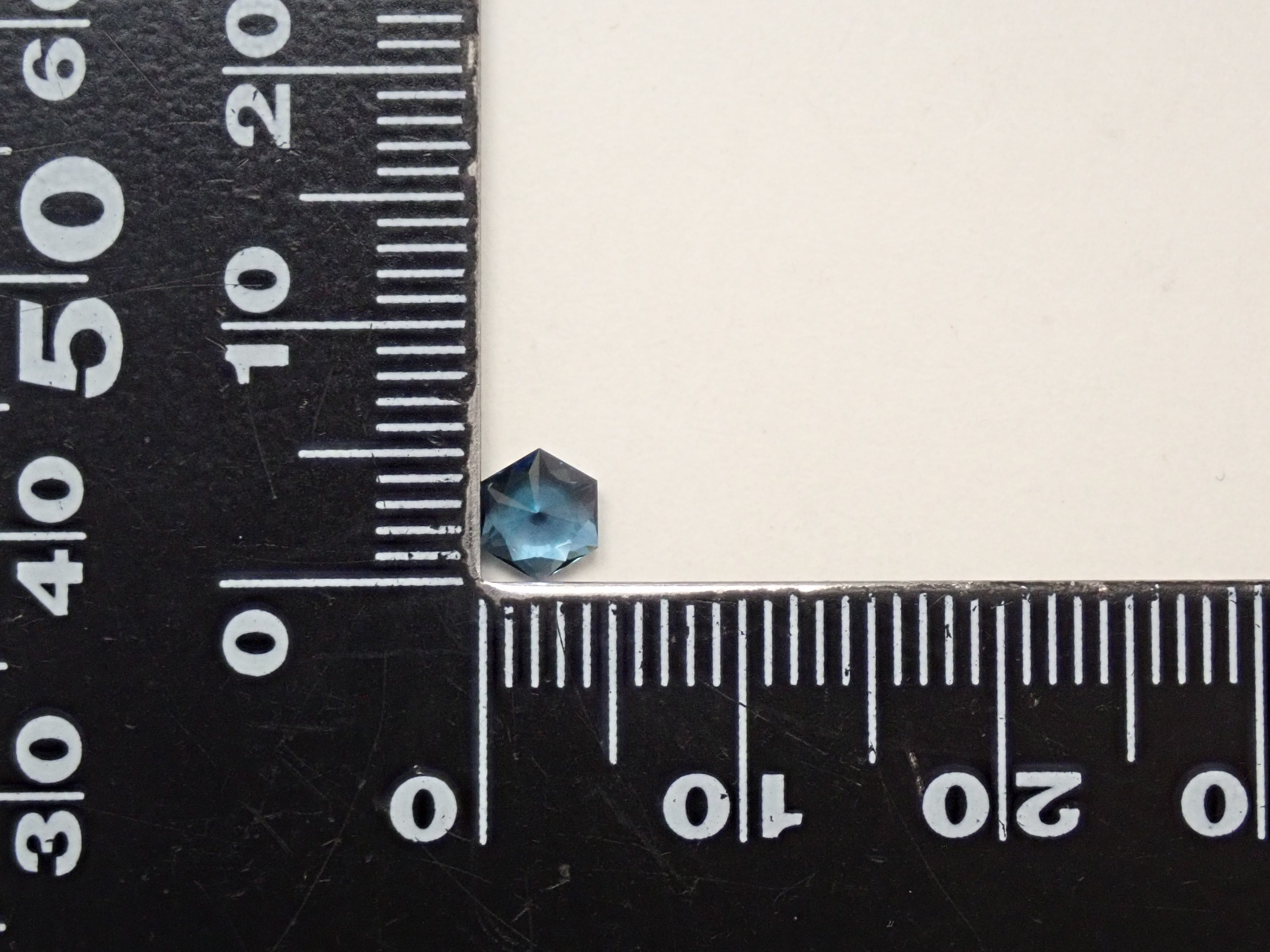 【12561896掲載】ロンドンブルートパーズ 0.476ctルース