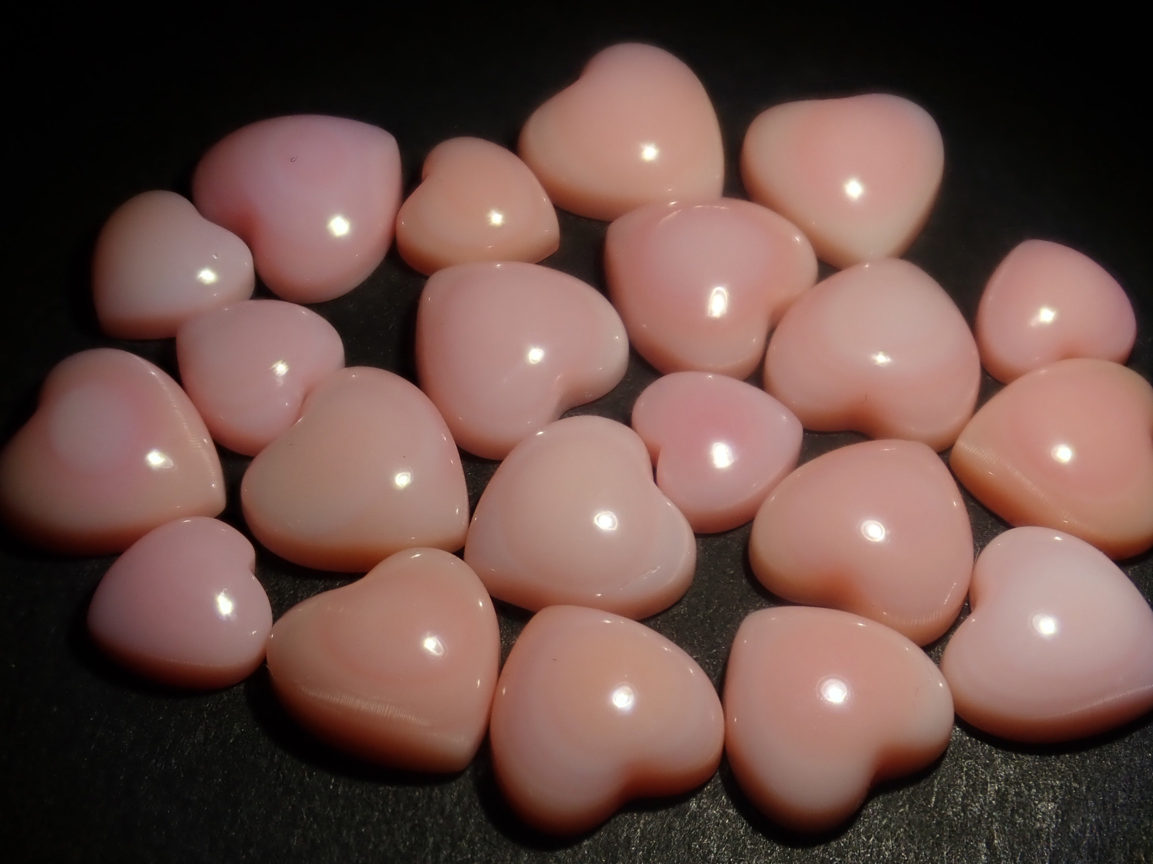 【3/1 22時販売】《限定21石》火焔模様入り含むドミニカ共和国産コンクパール&シェルガチャ1石ルース《複数購入割引有》　