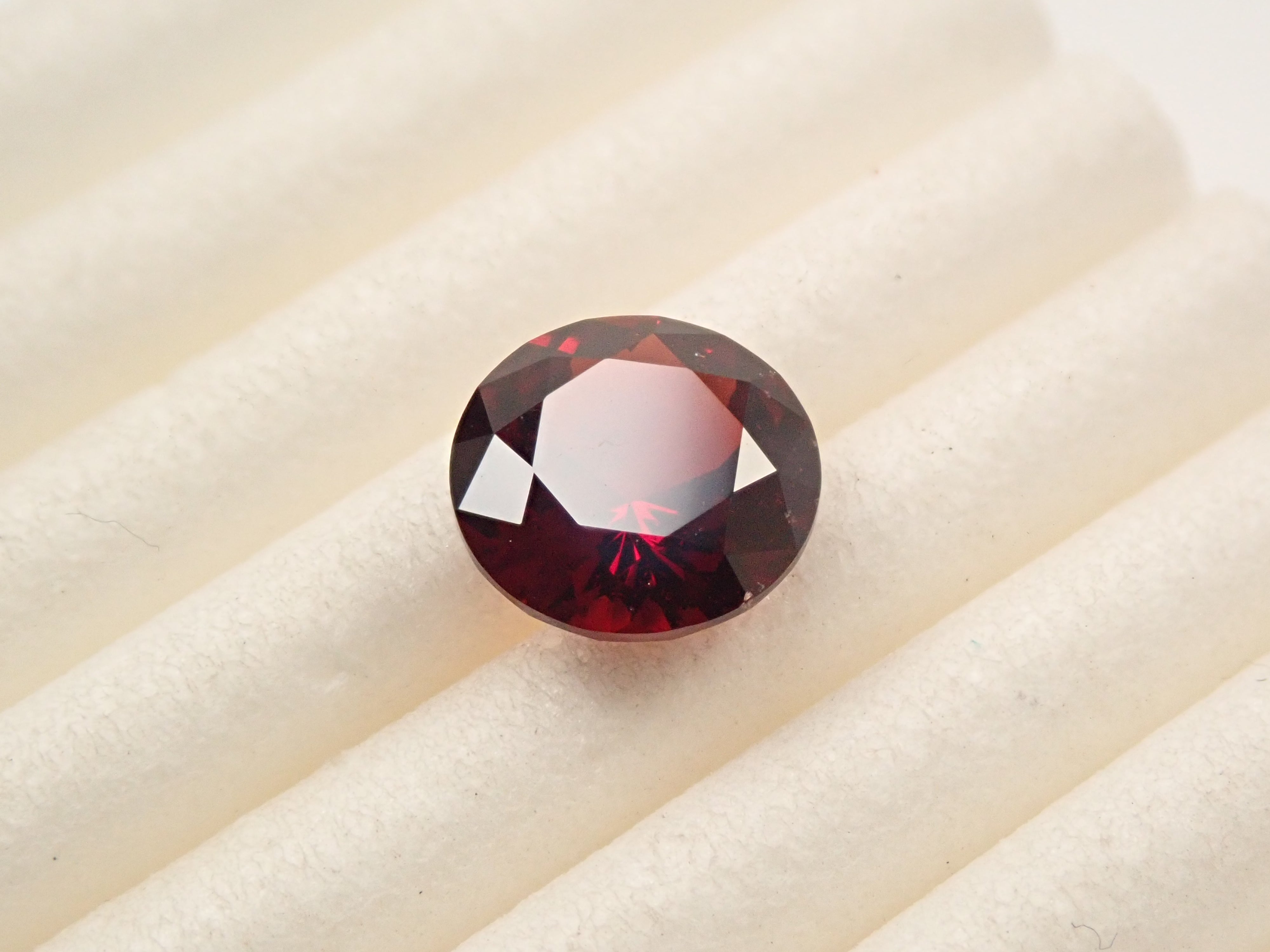 【12561899掲載】アルマンディンガーネット 1.228ctルース