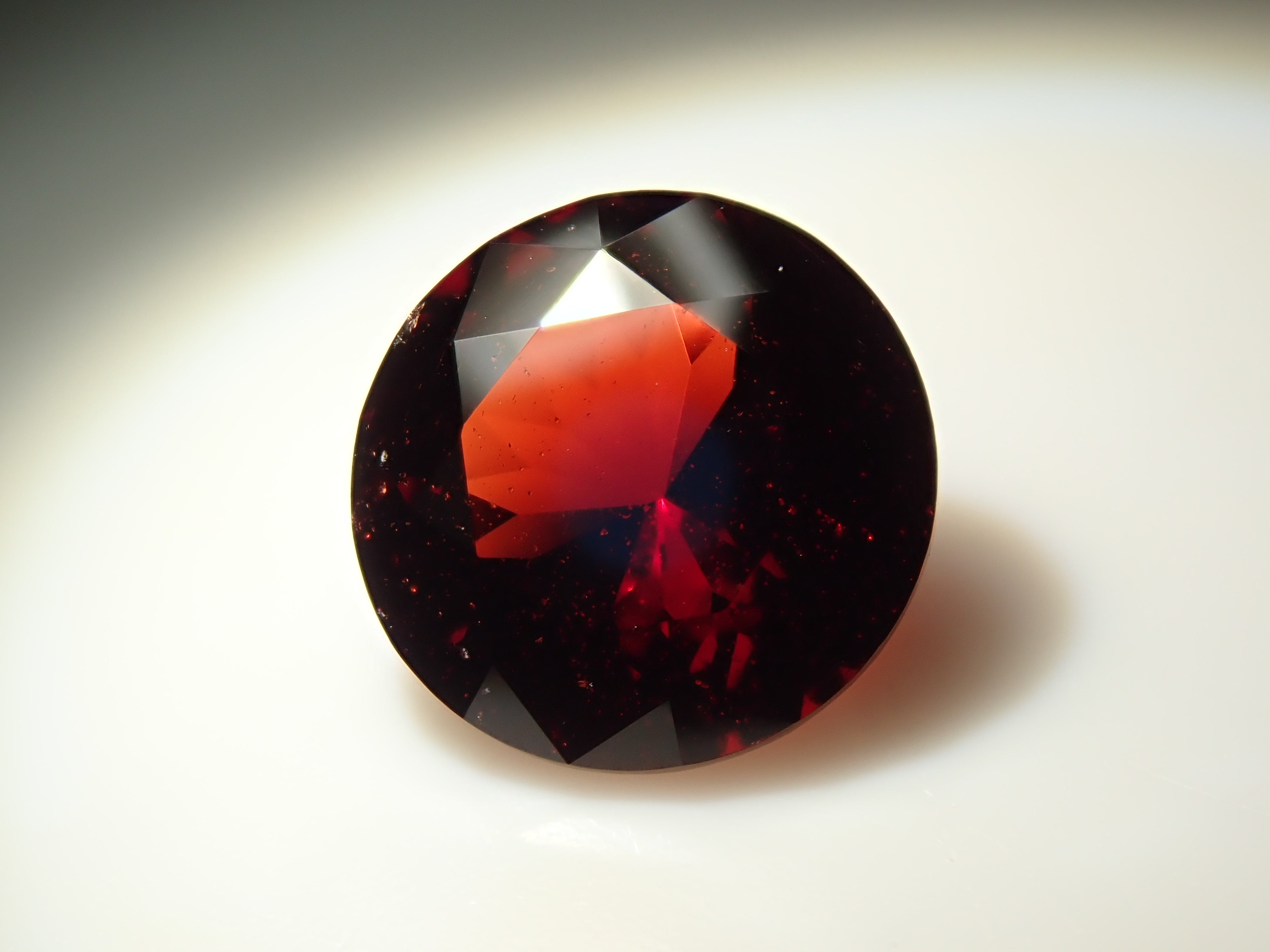 【12561899掲載】アルマンディンガーネット 1.228ctルース