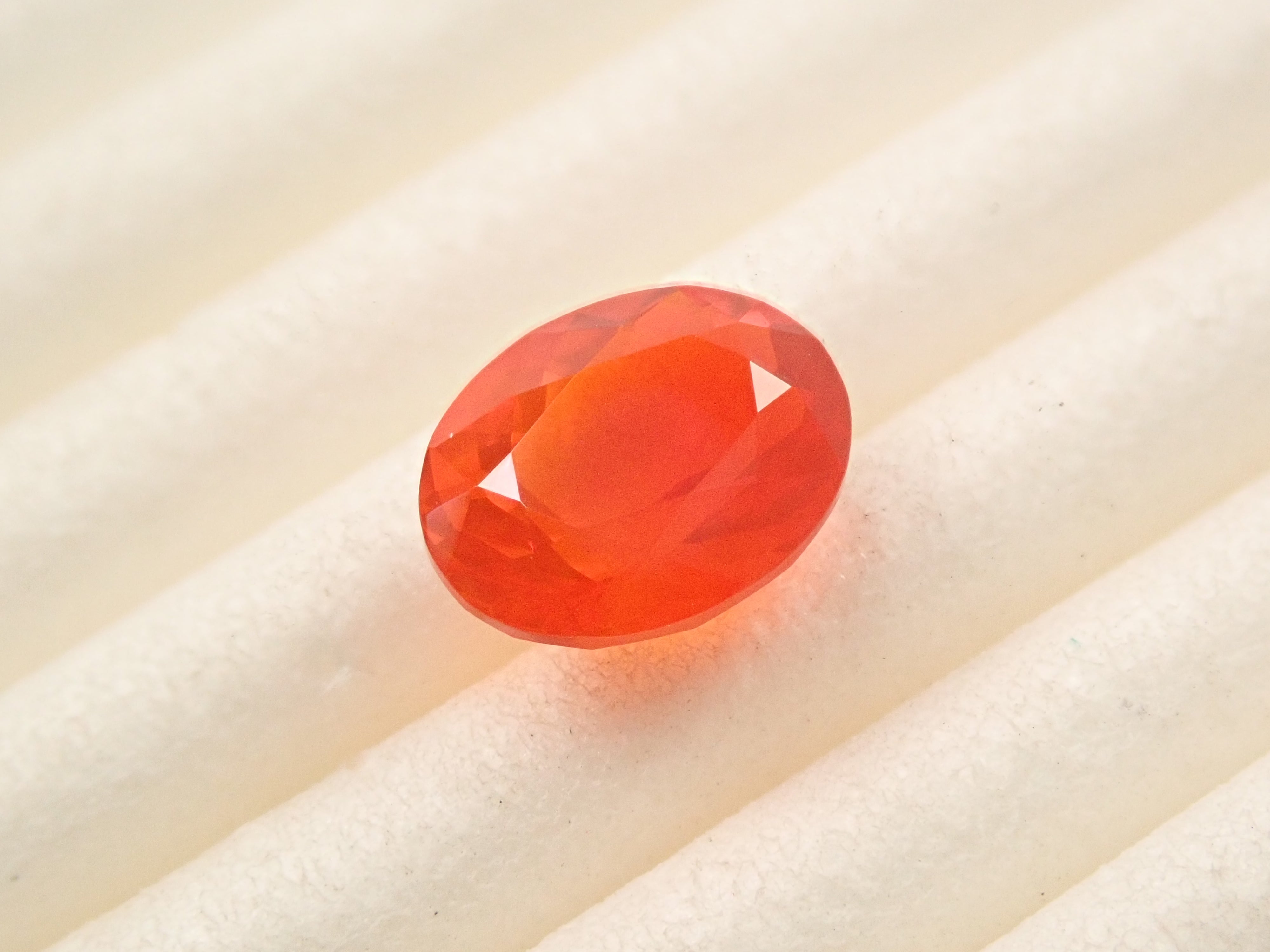 【12561918掲載】メキシコ産ファイアオパール 0.733ctルース