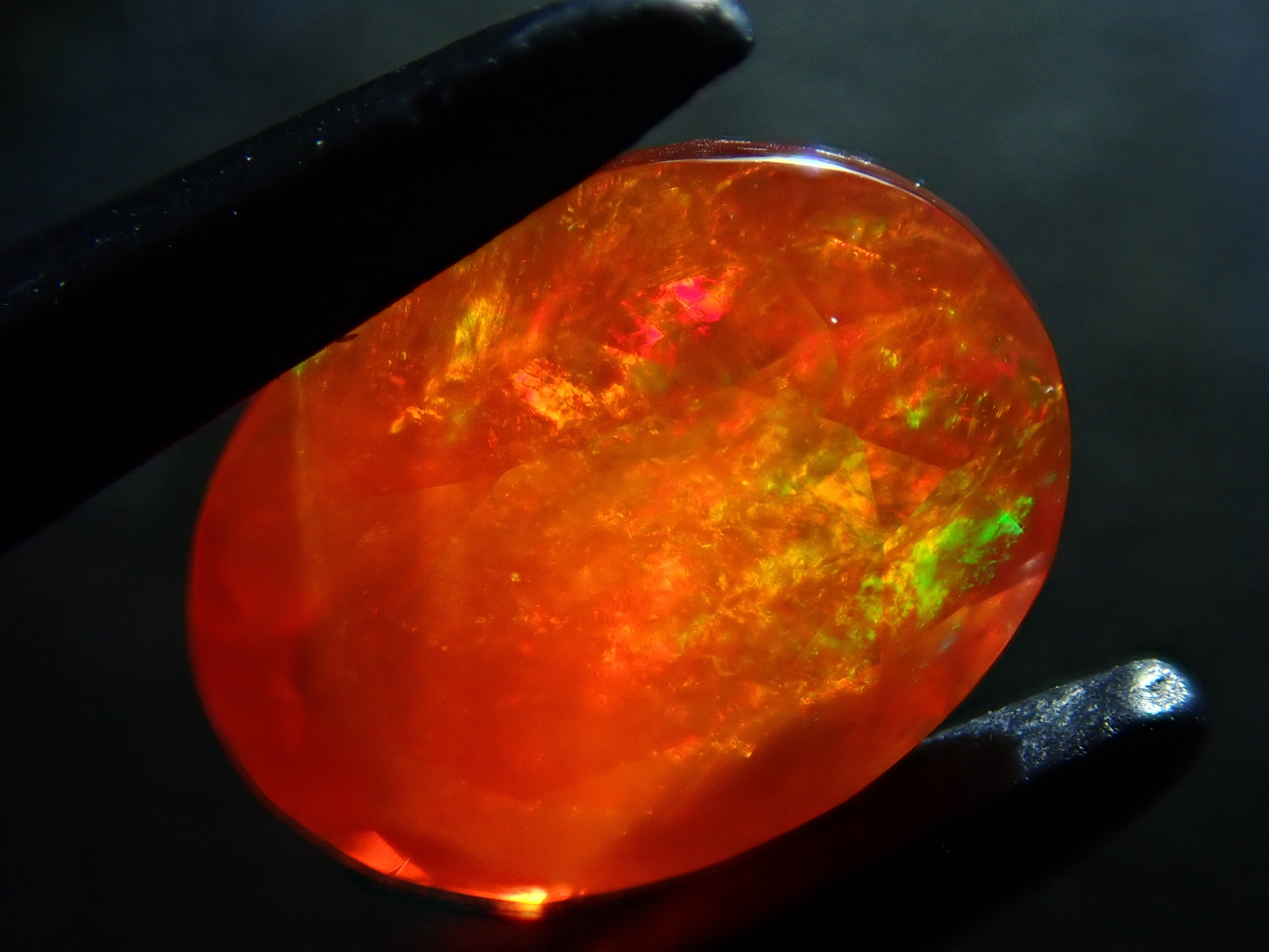 【12561918掲載】メキシコ産ファイアオパール 0.733ctルース