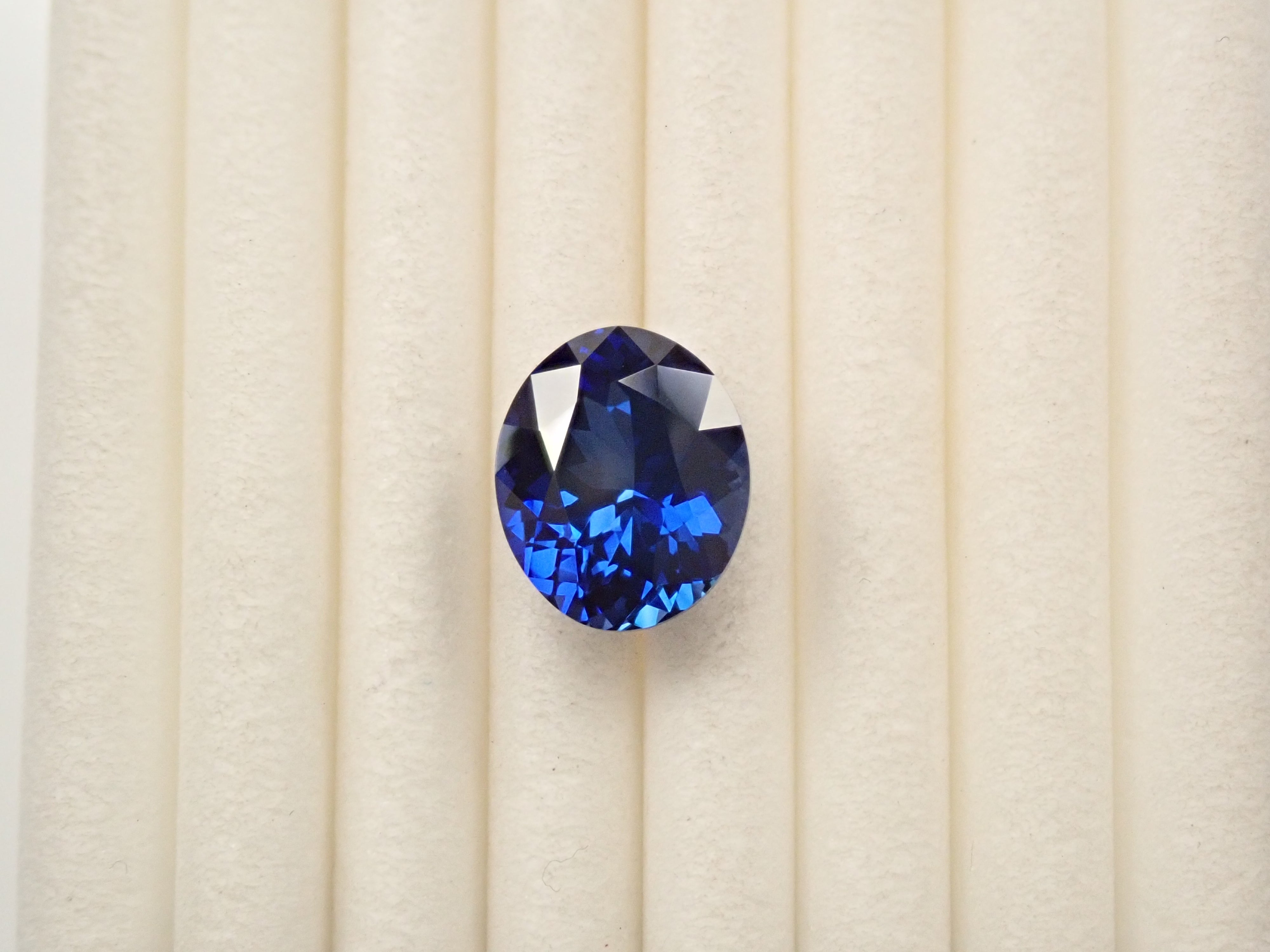 【12561924掲載】合成サファイア 2.012ctルース