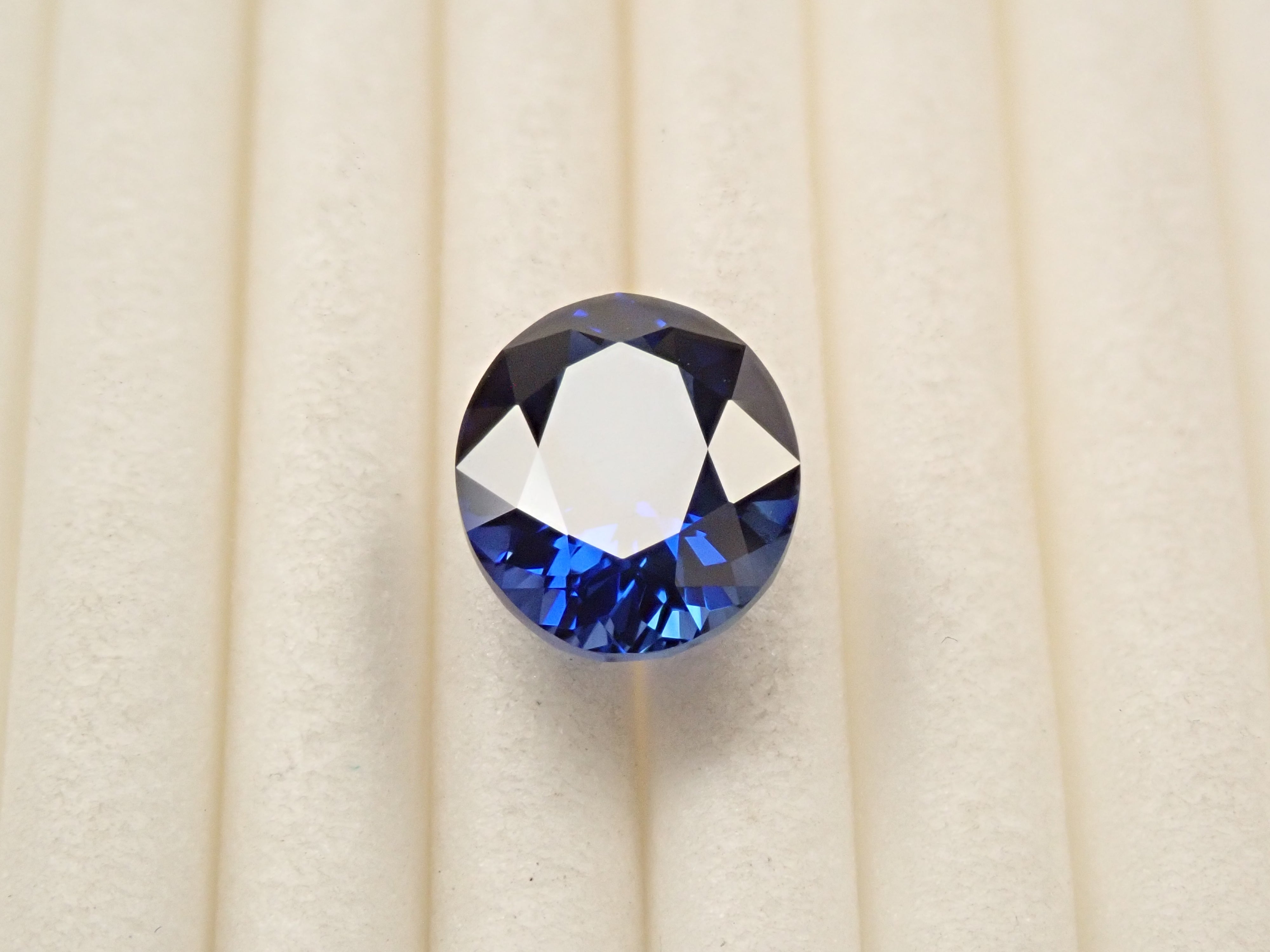 【12561924掲載】合成サファイア 2.012ctルース