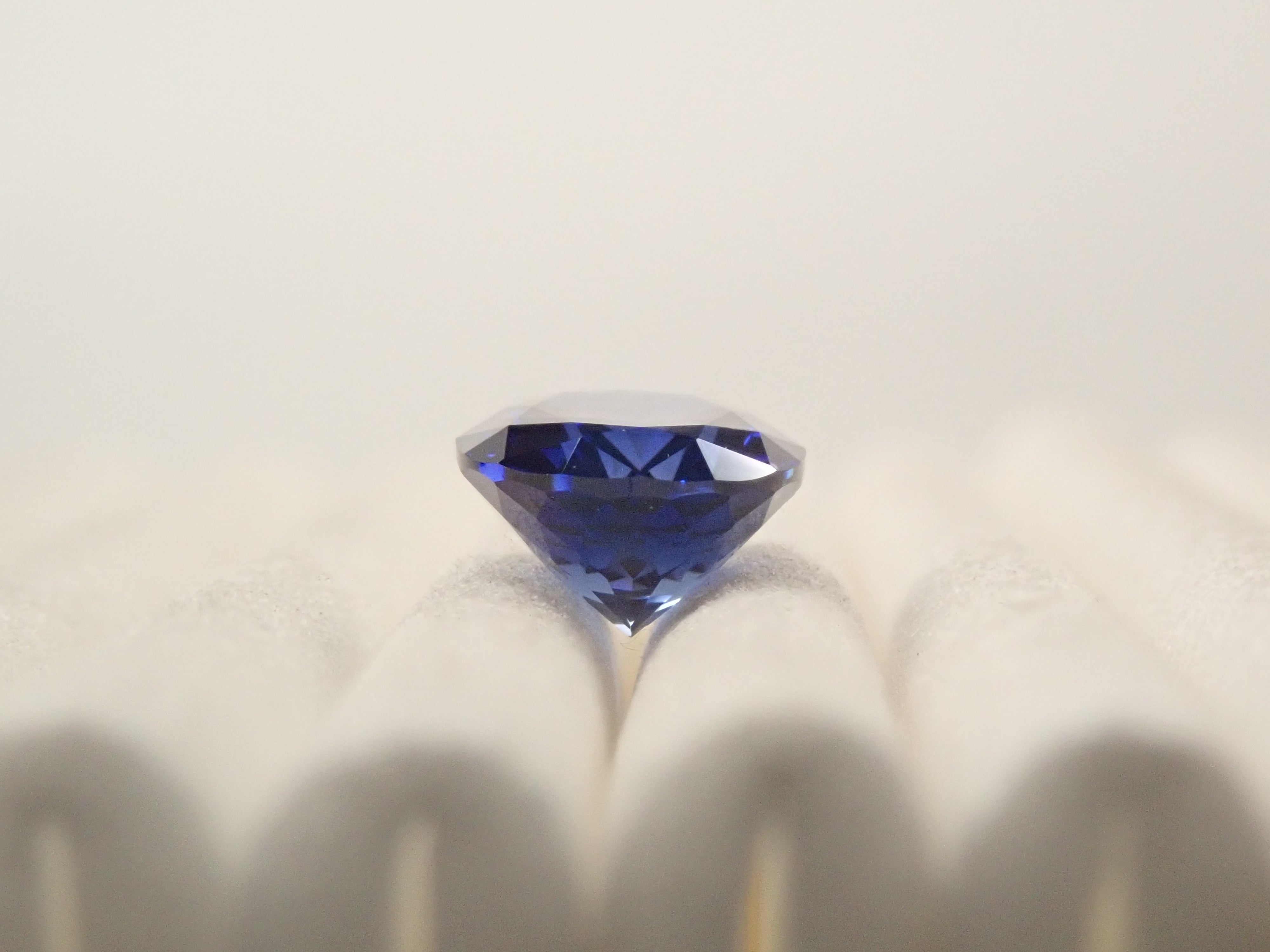 【12561925掲載】合成サファイア 1.551ctルース