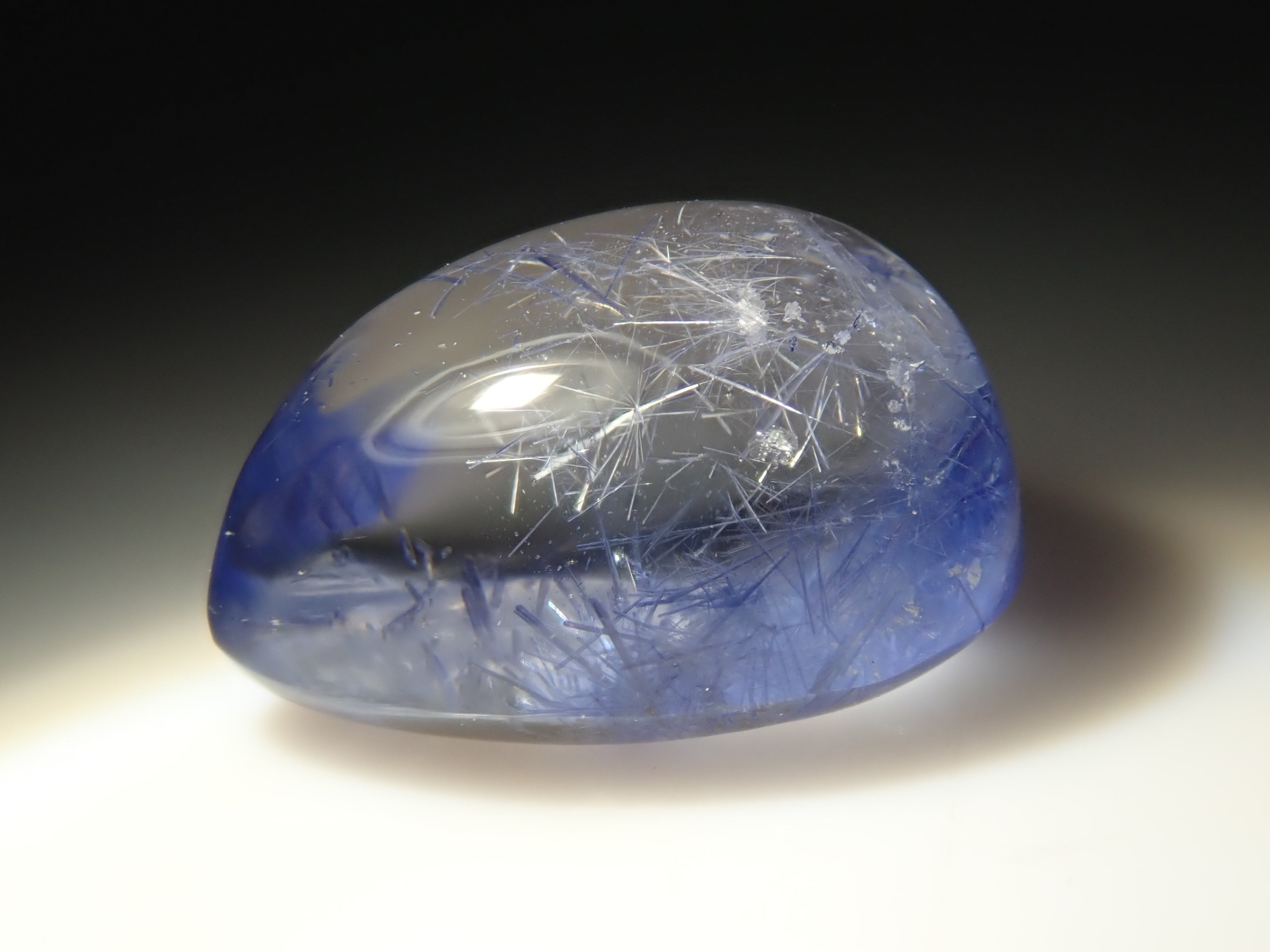 【12561926掲載】ブラジル産デュモルチェライトインクォーツ 2.282ctルース