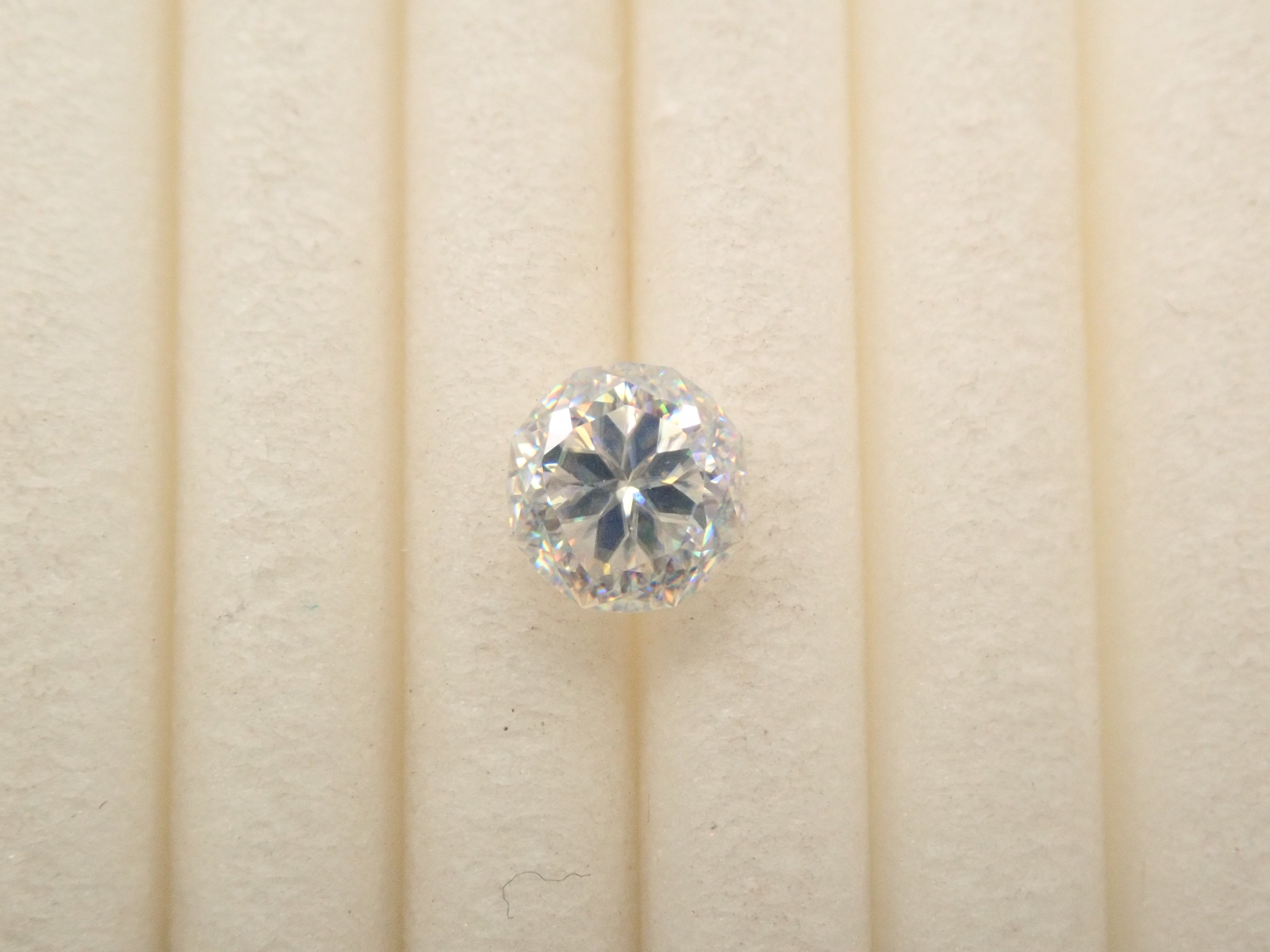 【12561928掲載】合成ルチル 0.554ctルース