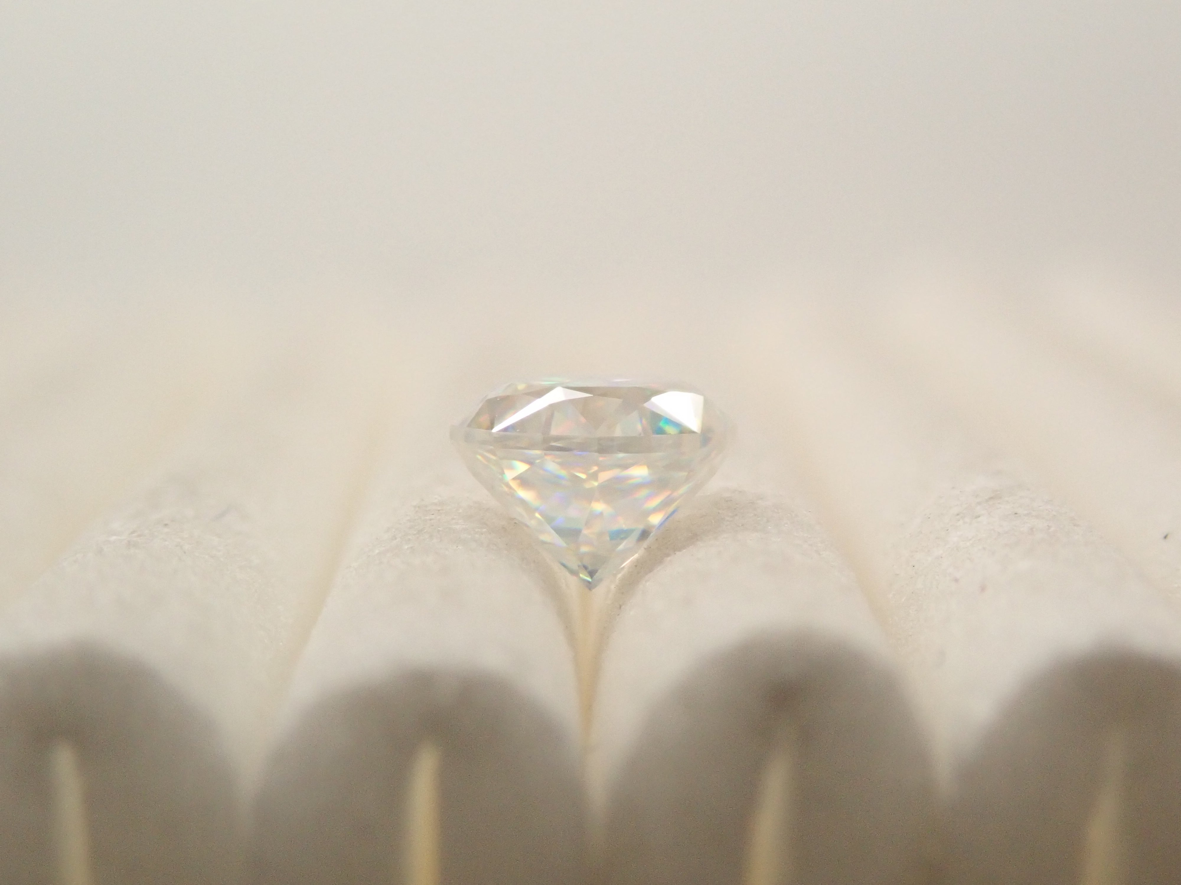 【12561928掲載】合成ルチル 0.554ctルース