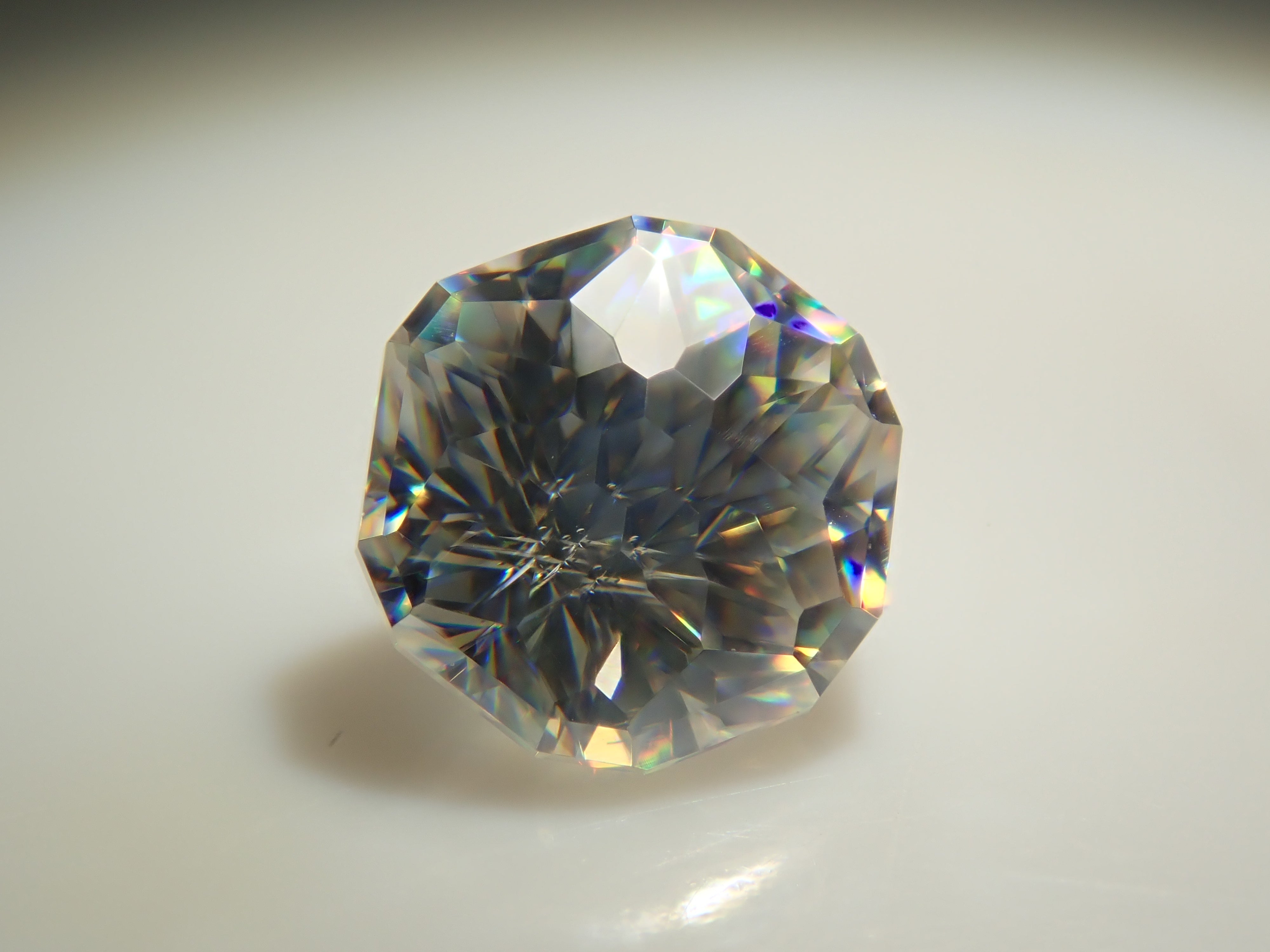 【12561929掲載】合成ルチル 0.505ctルース