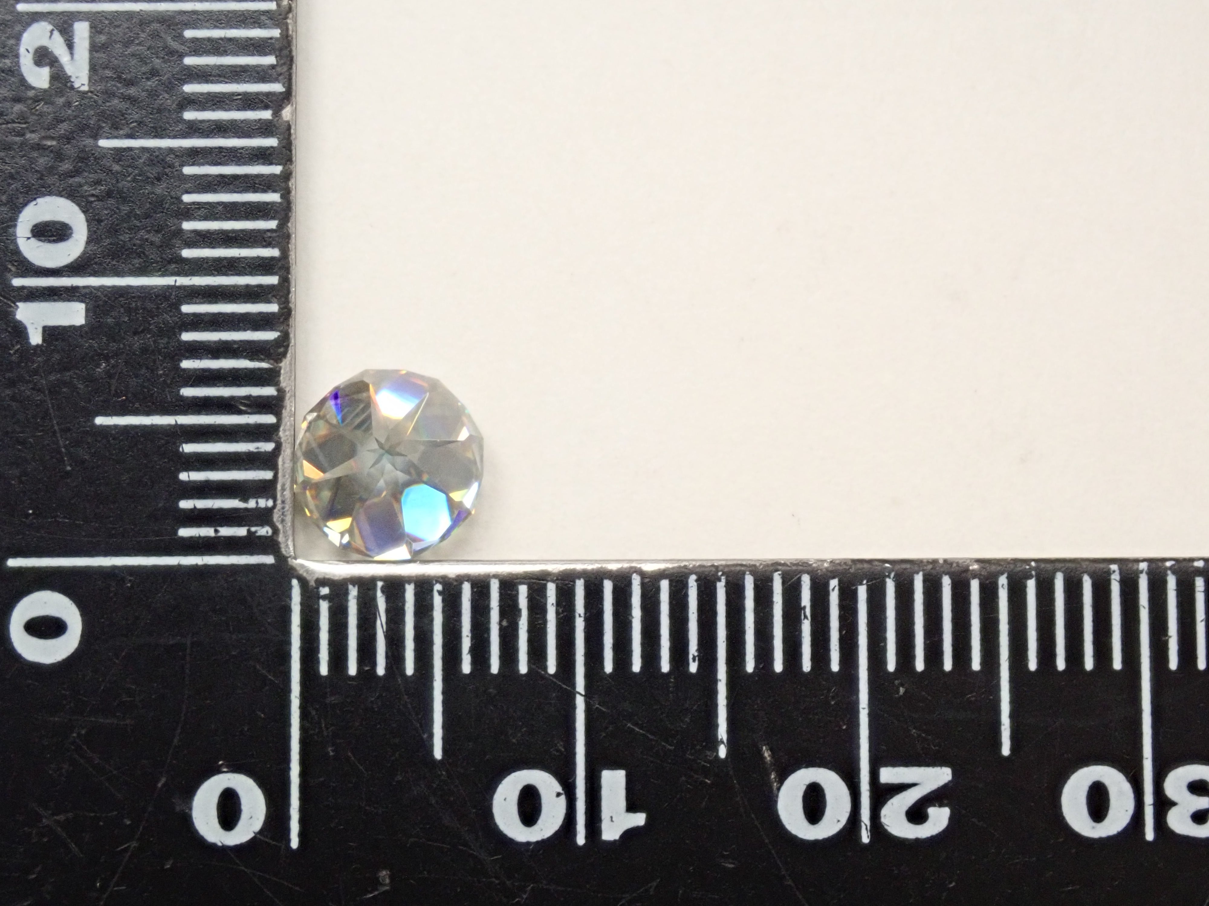 【12561930掲載】合成ルチル 1.982ctルース