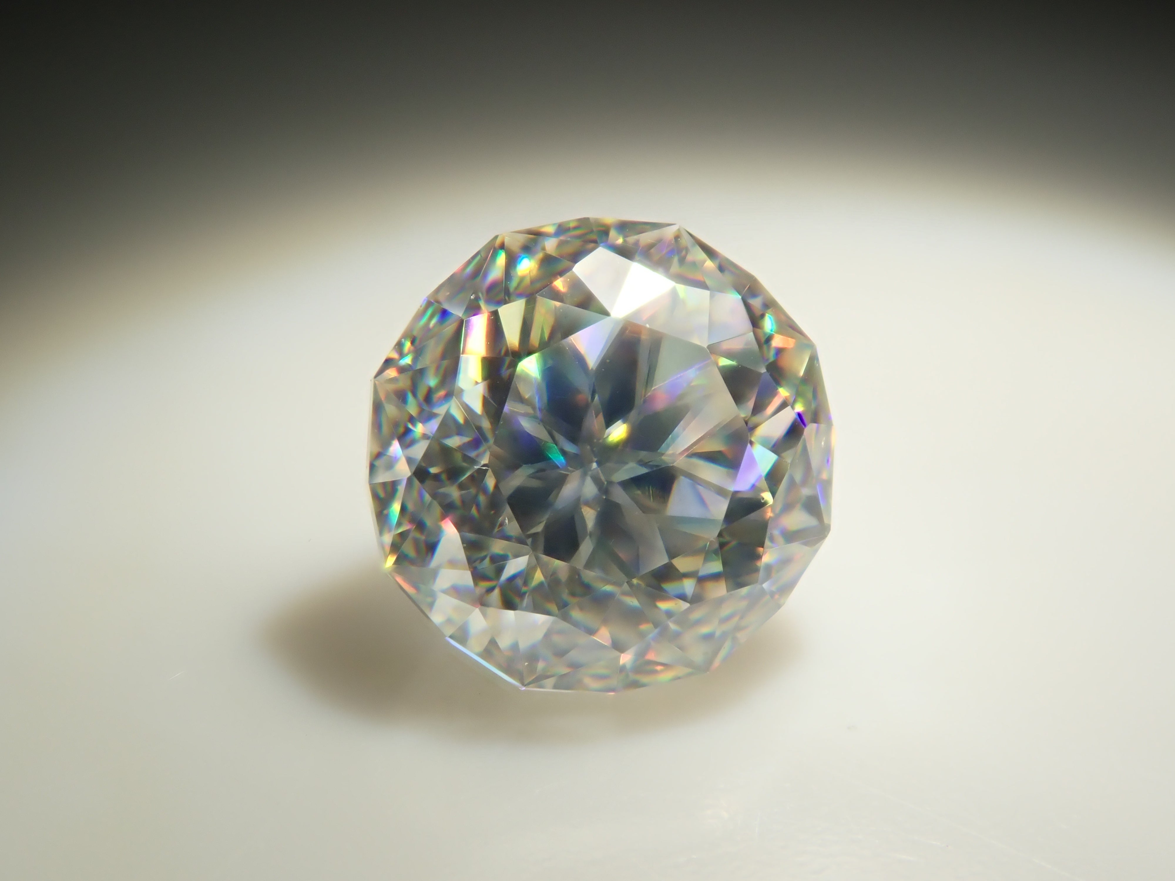 【12561932掲載】合成ルチル 0.877ctルース