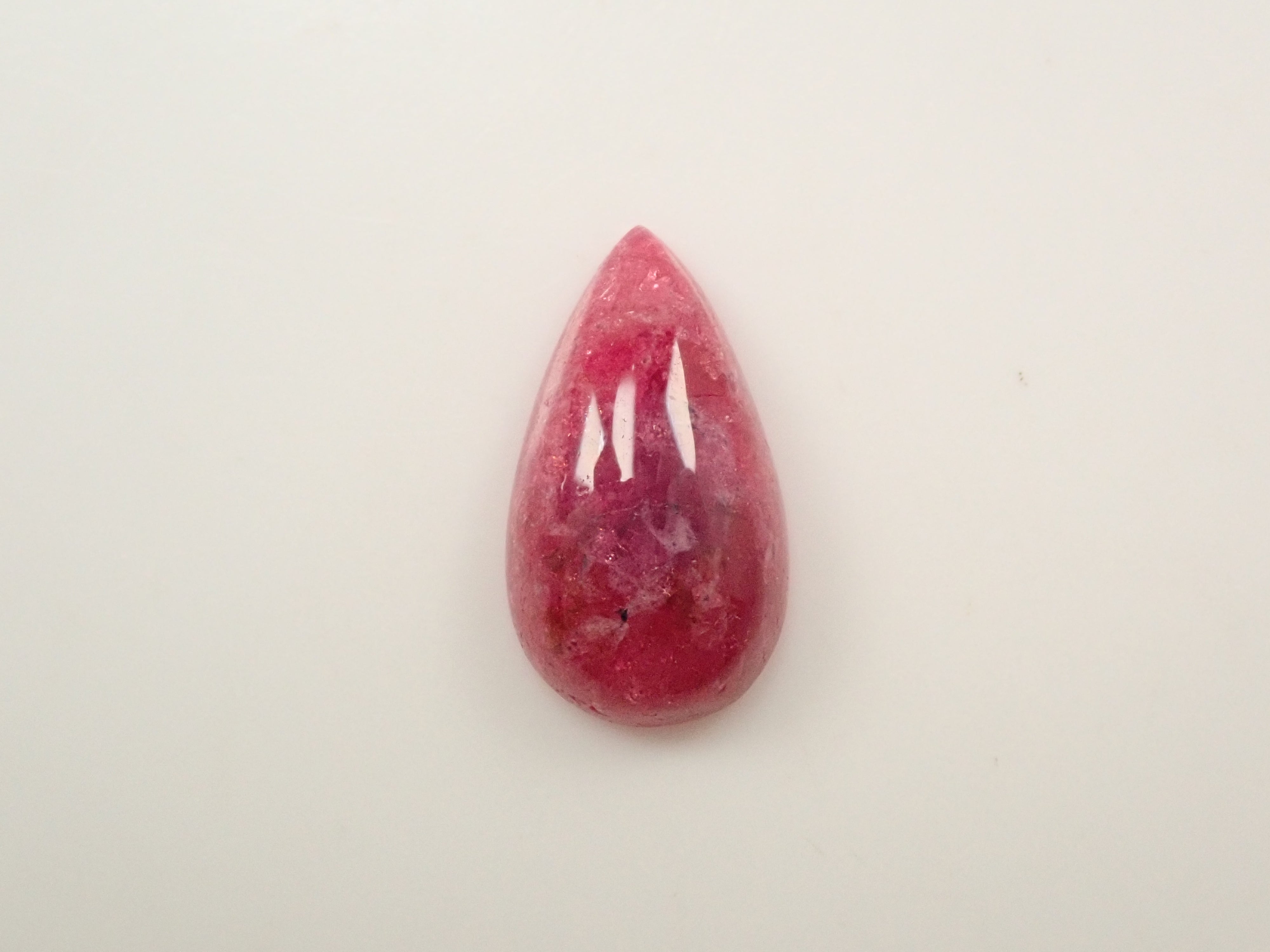 【12562053掲載】カナダ産カナダ産ユーディアライト 3.359ctルース