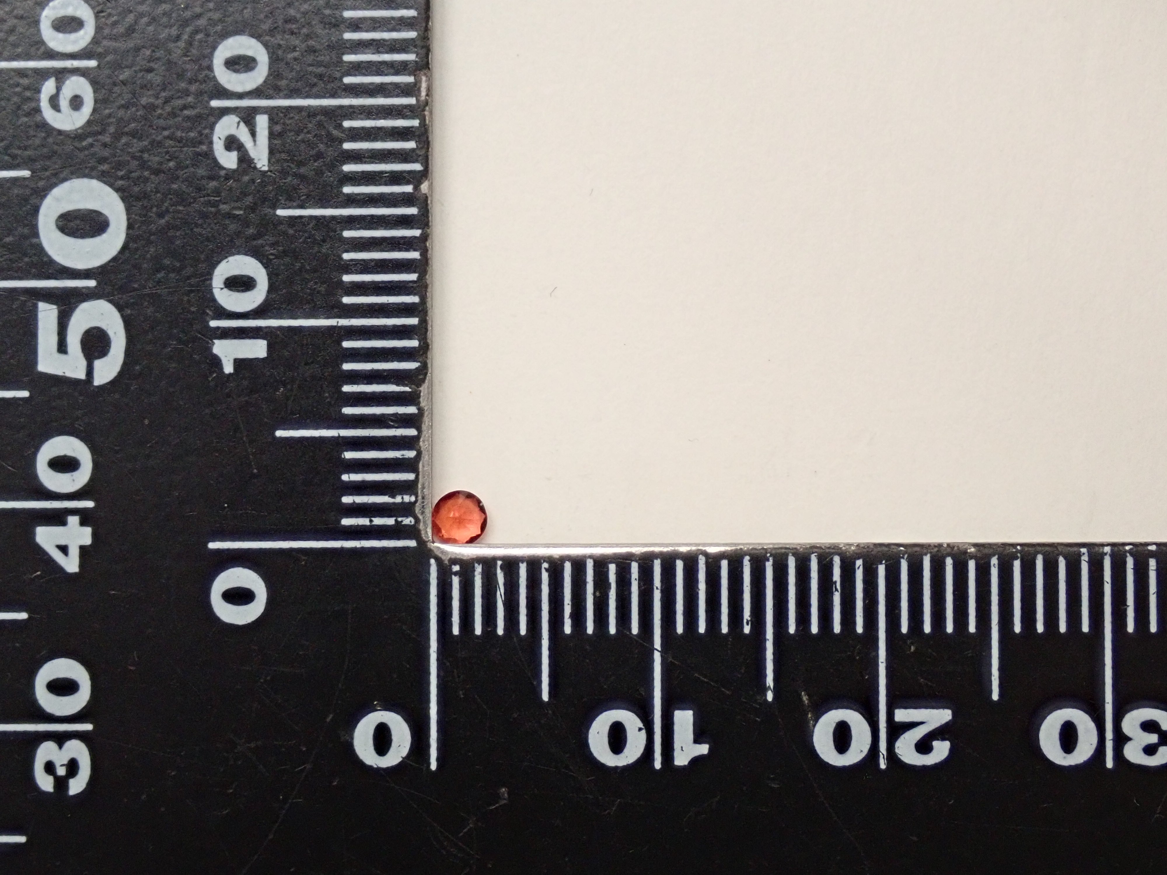 【12562054掲載】カナダ産カナダ産ユーディアライト 0.059ctルース