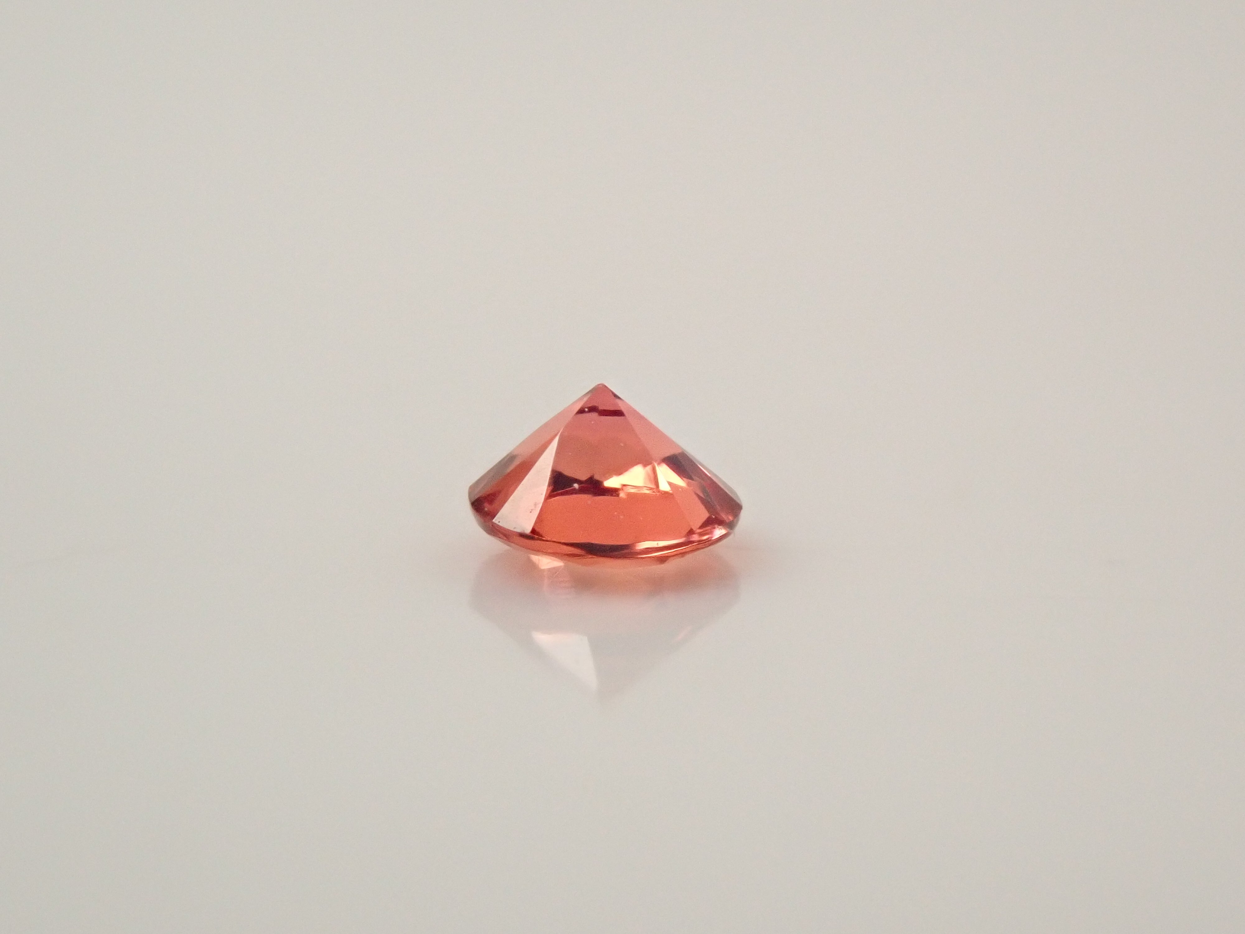 カナダ産ユーディアライト 2.4mm/0.052ctルース 鑑別書