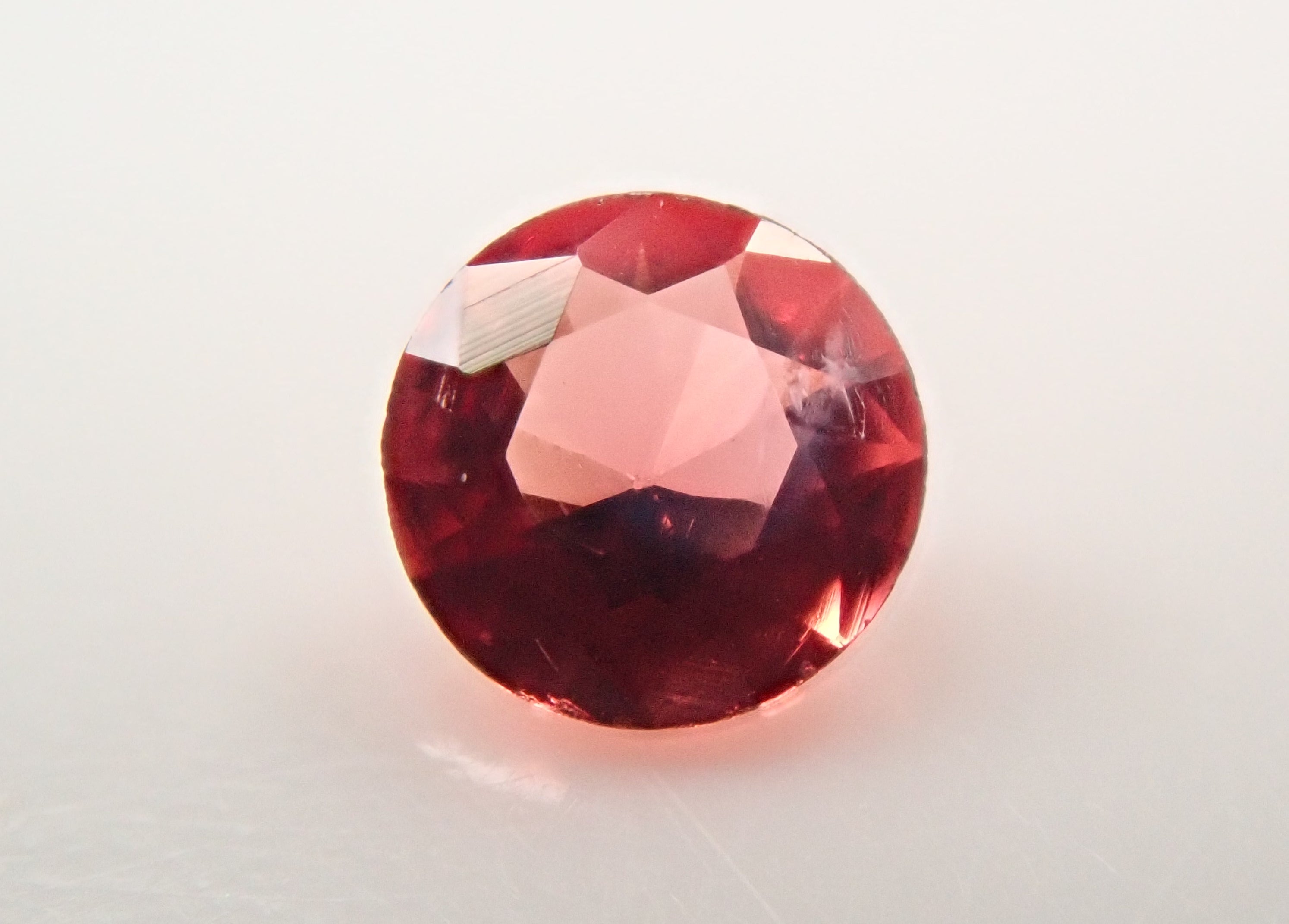 人口石　ルース　11.51 ct GIA 鑑別書付き カナダ産ユーディアライト 2.5mm/0.051ctルース 鑑別書