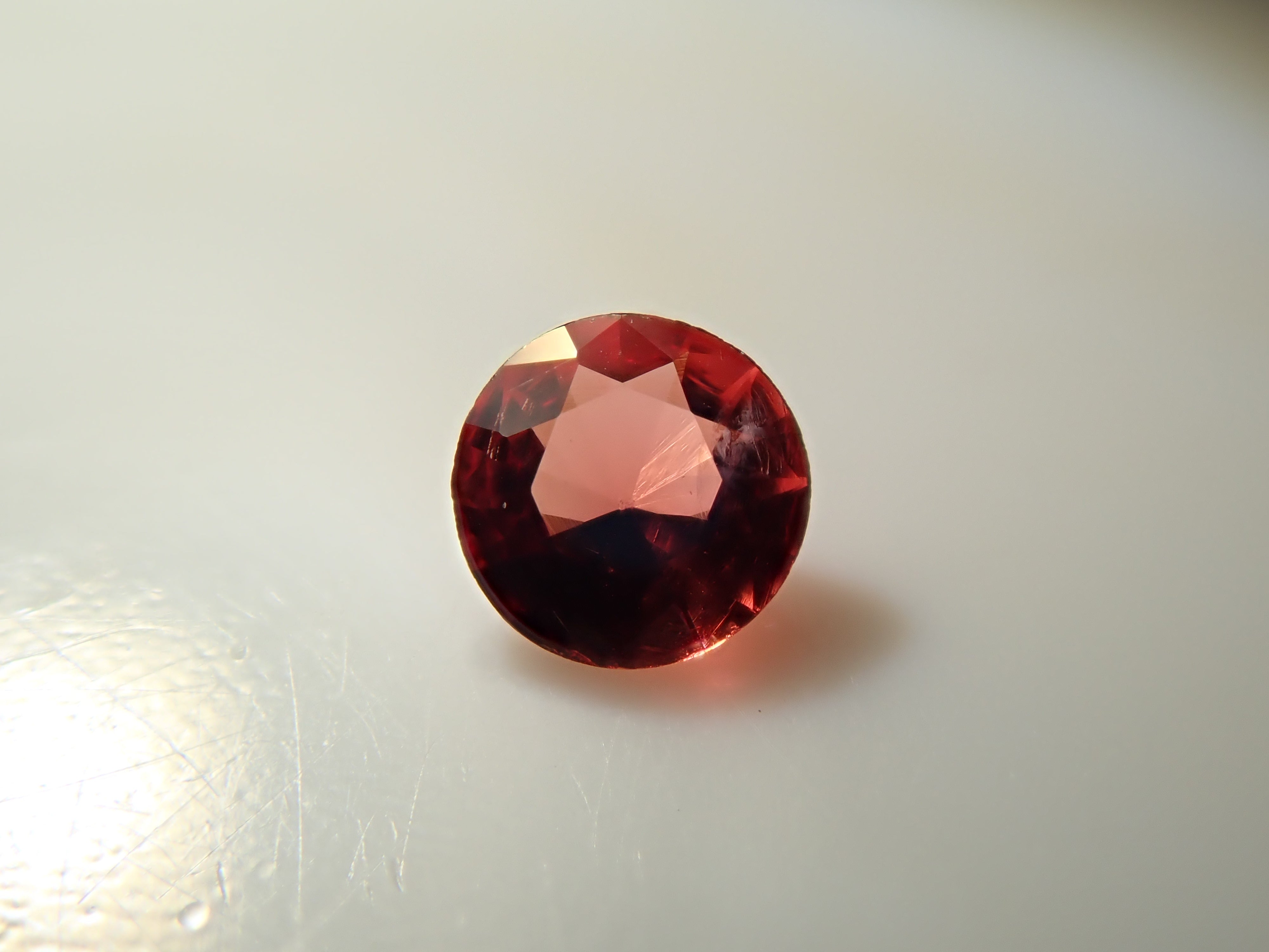 【12562059掲載】カナダ産カナダ産ユーディアライト 0.051ctルース