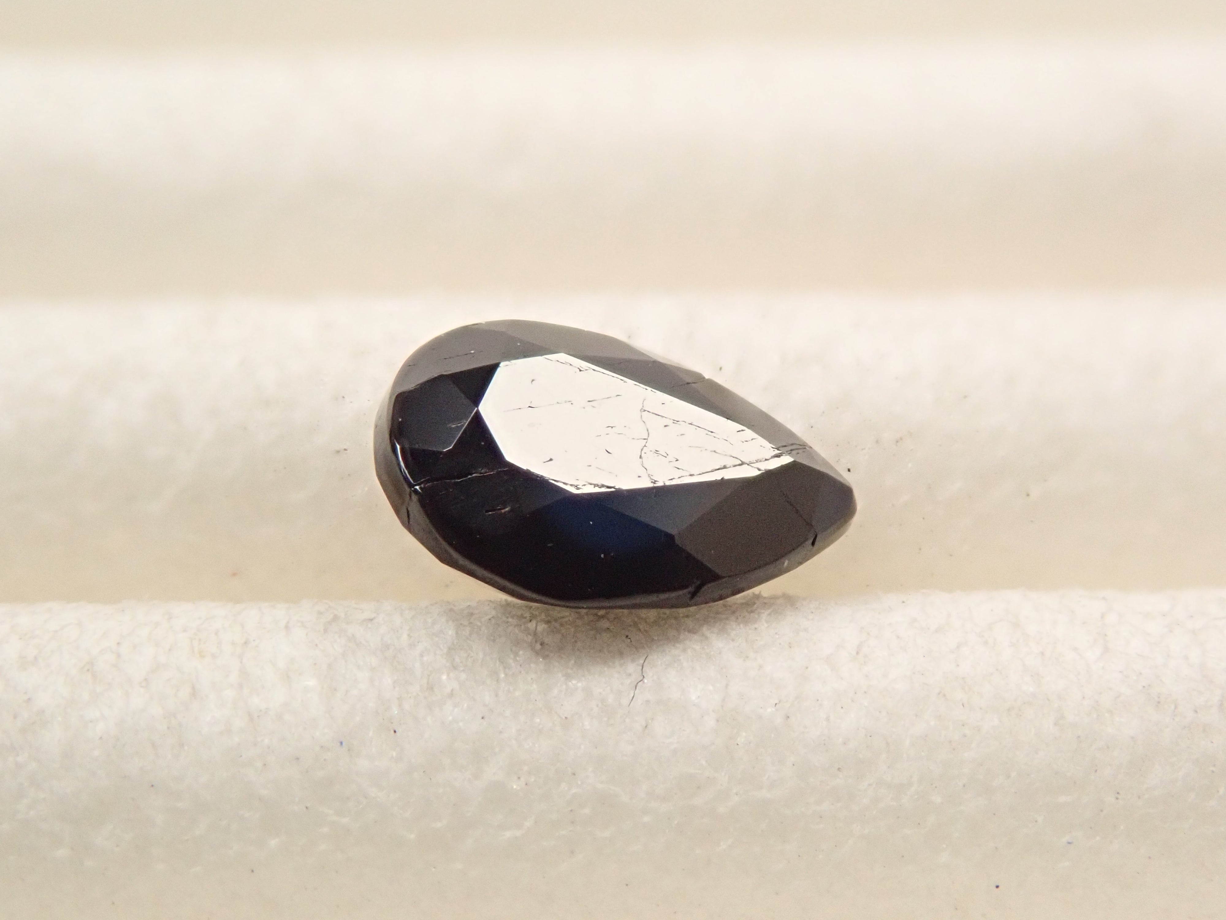 【12562060掲載】アメリカ産ネプチュナイト 0.290ctルース