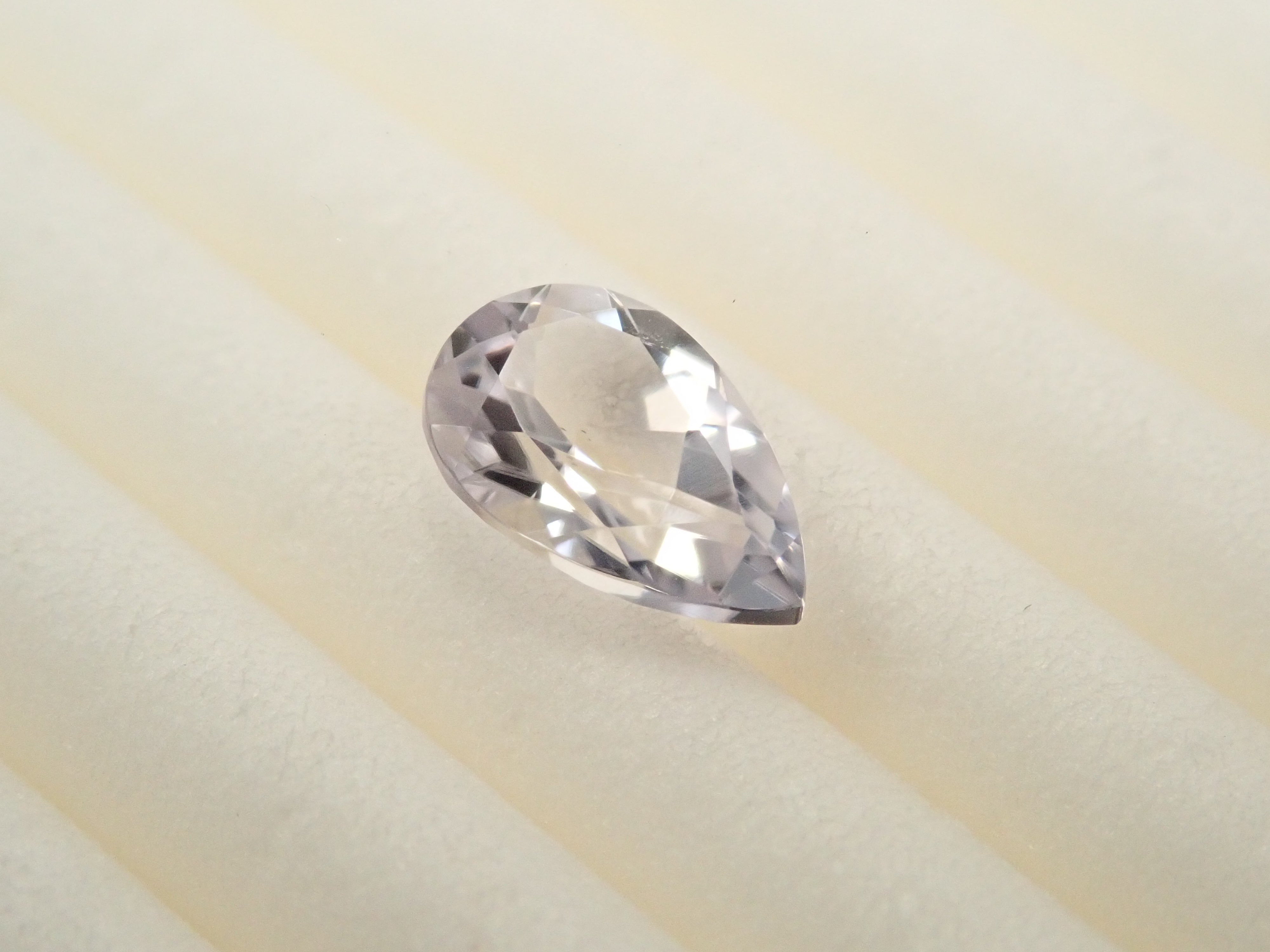 【12562018掲載】ブラジル産ヘルデライト 0.509ctルース