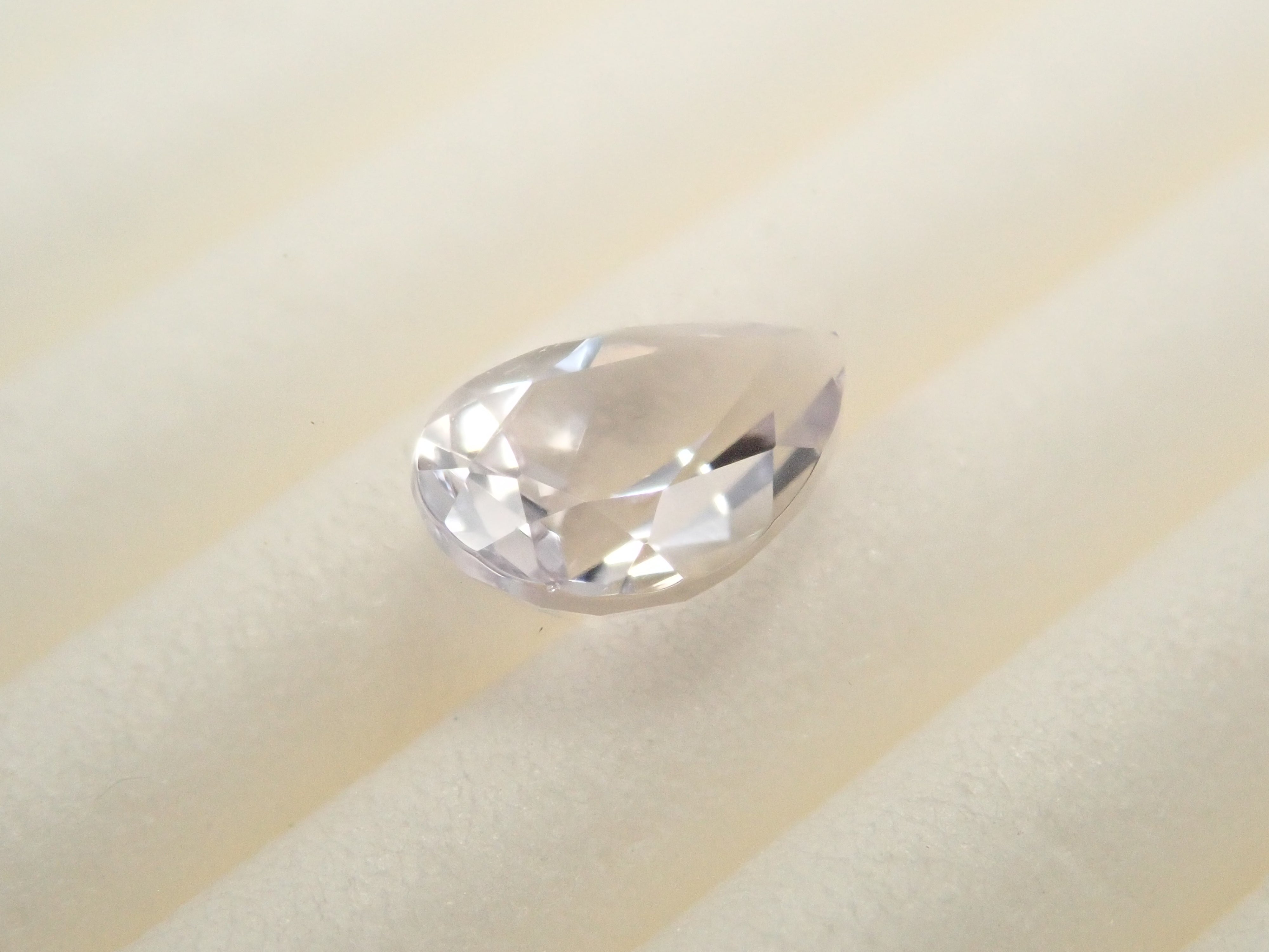 【12562018掲載】ブラジル産ヘルデライト 0.509ctルース