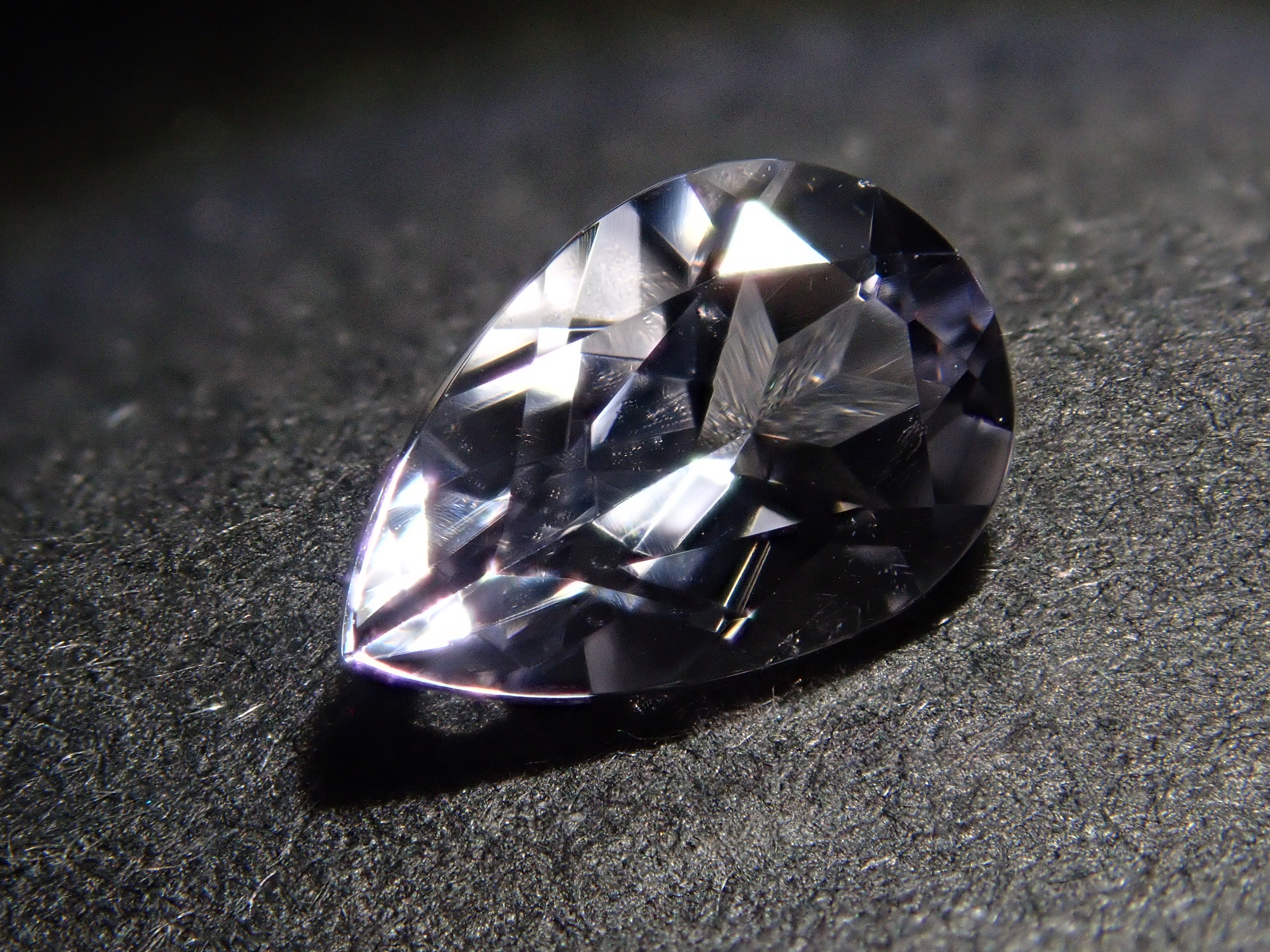 【12562018掲載】ブラジル産ヘルデライト 0.509ctルース