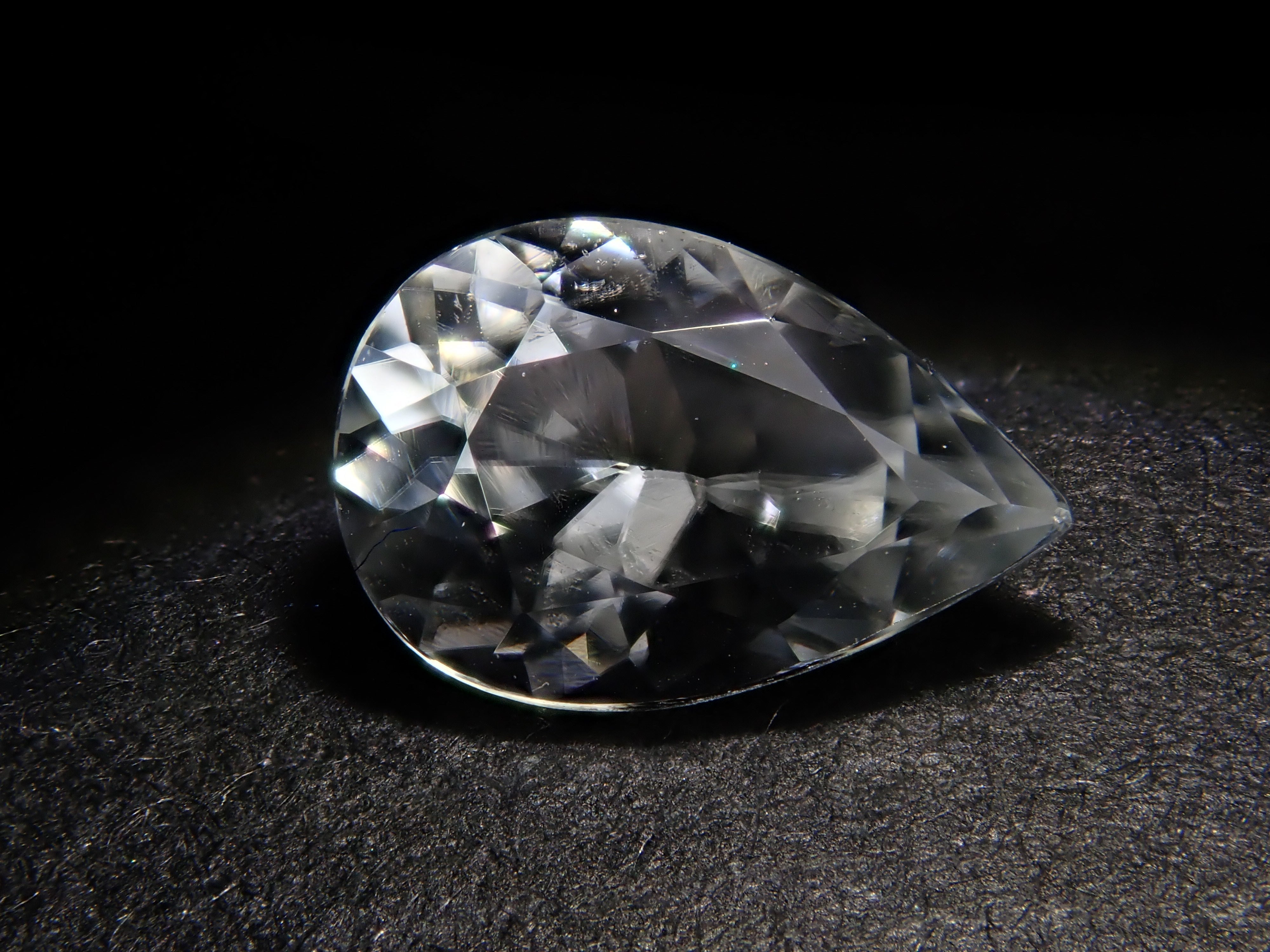 【12562019掲載】アメリカ産ダトライト 0.592ctルース